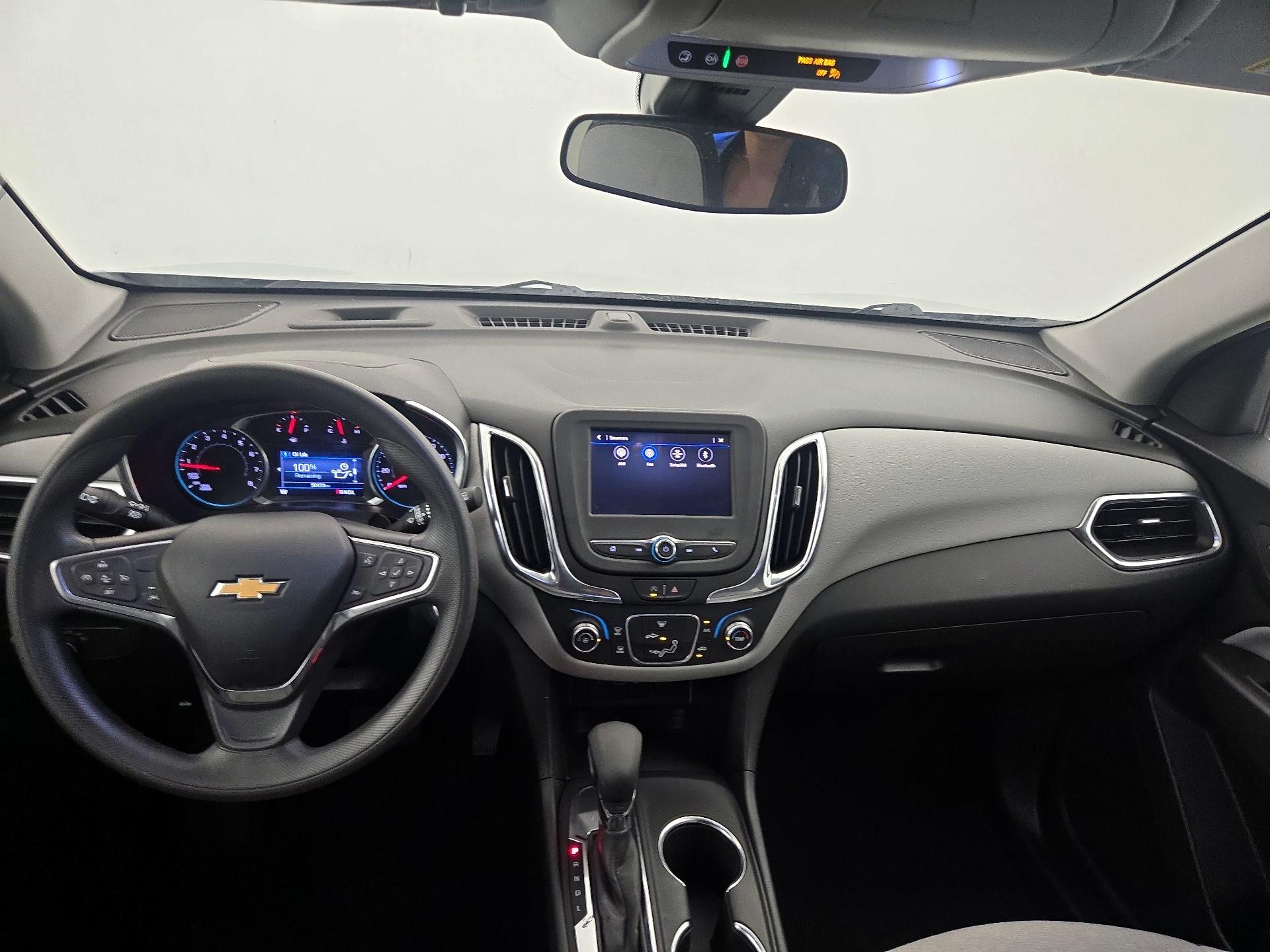 Thumbnail: 2022 Chevrolet Equinox - 9