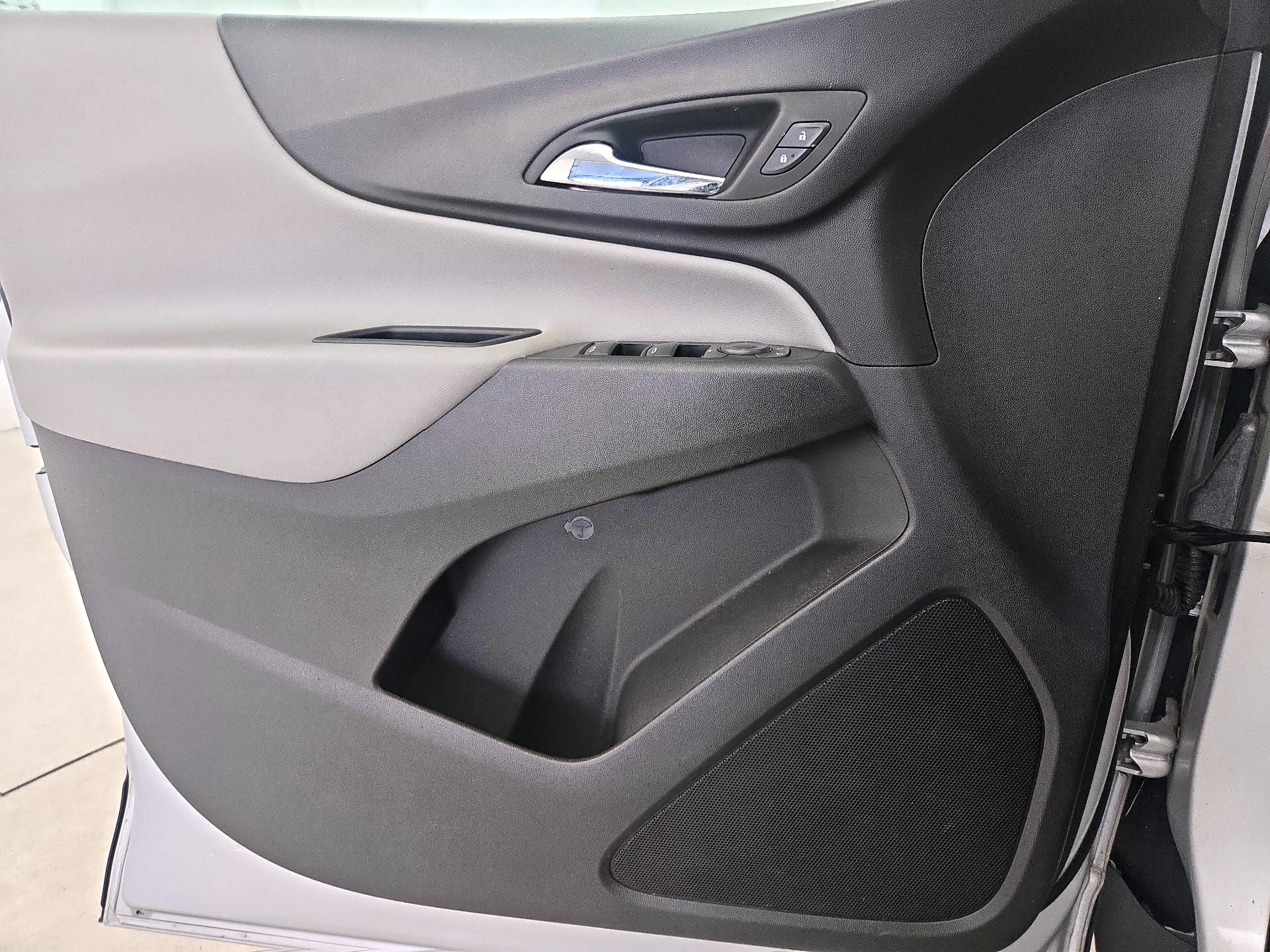 Thumbnail: 2022 Chevrolet Equinox - 12