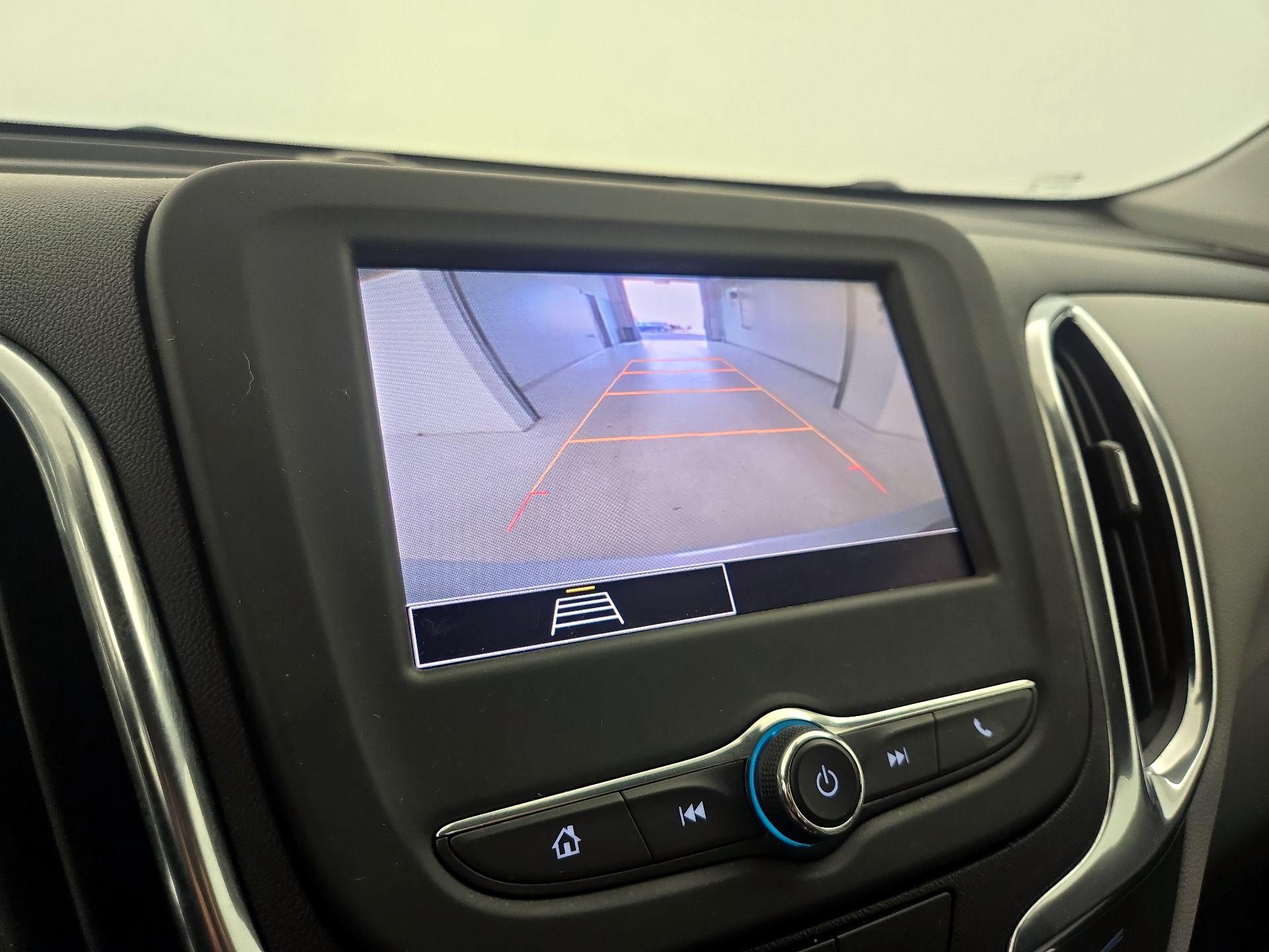 Thumbnail: 2022 Chevrolet Equinox - 14