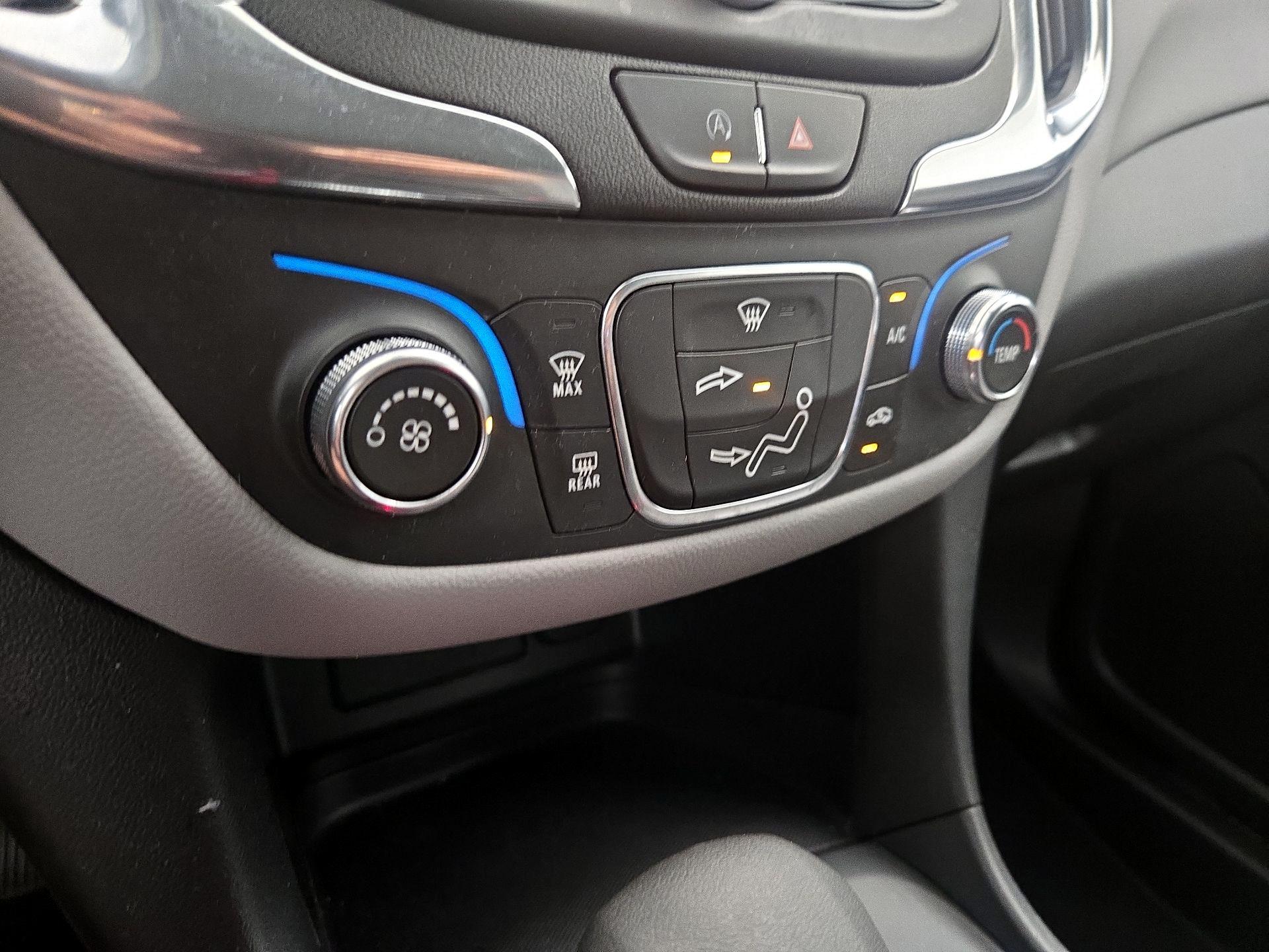 Thumbnail: 2022 Chevrolet Equinox - 16