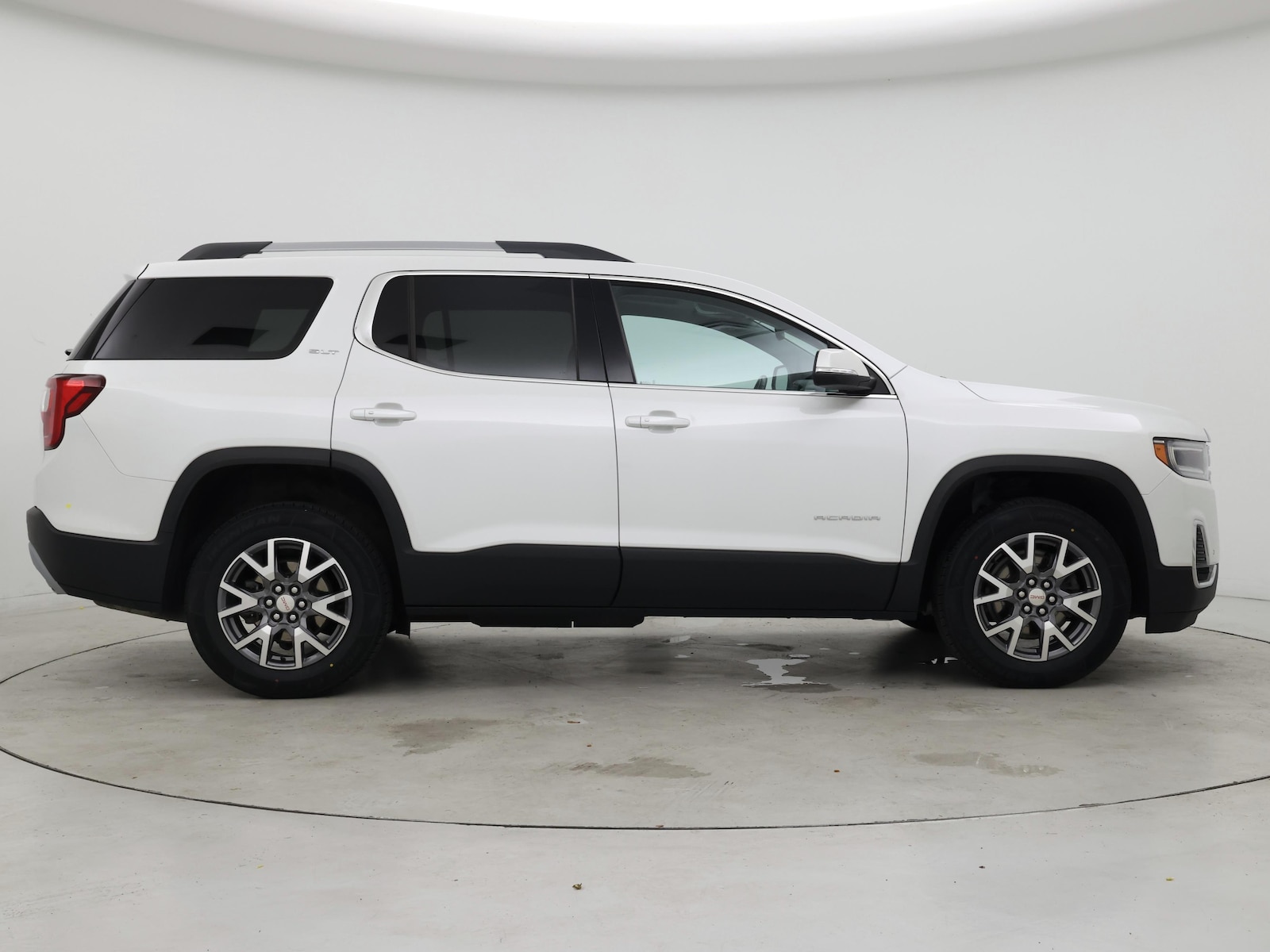 2023 GMC Acadia SLT - Photo 8