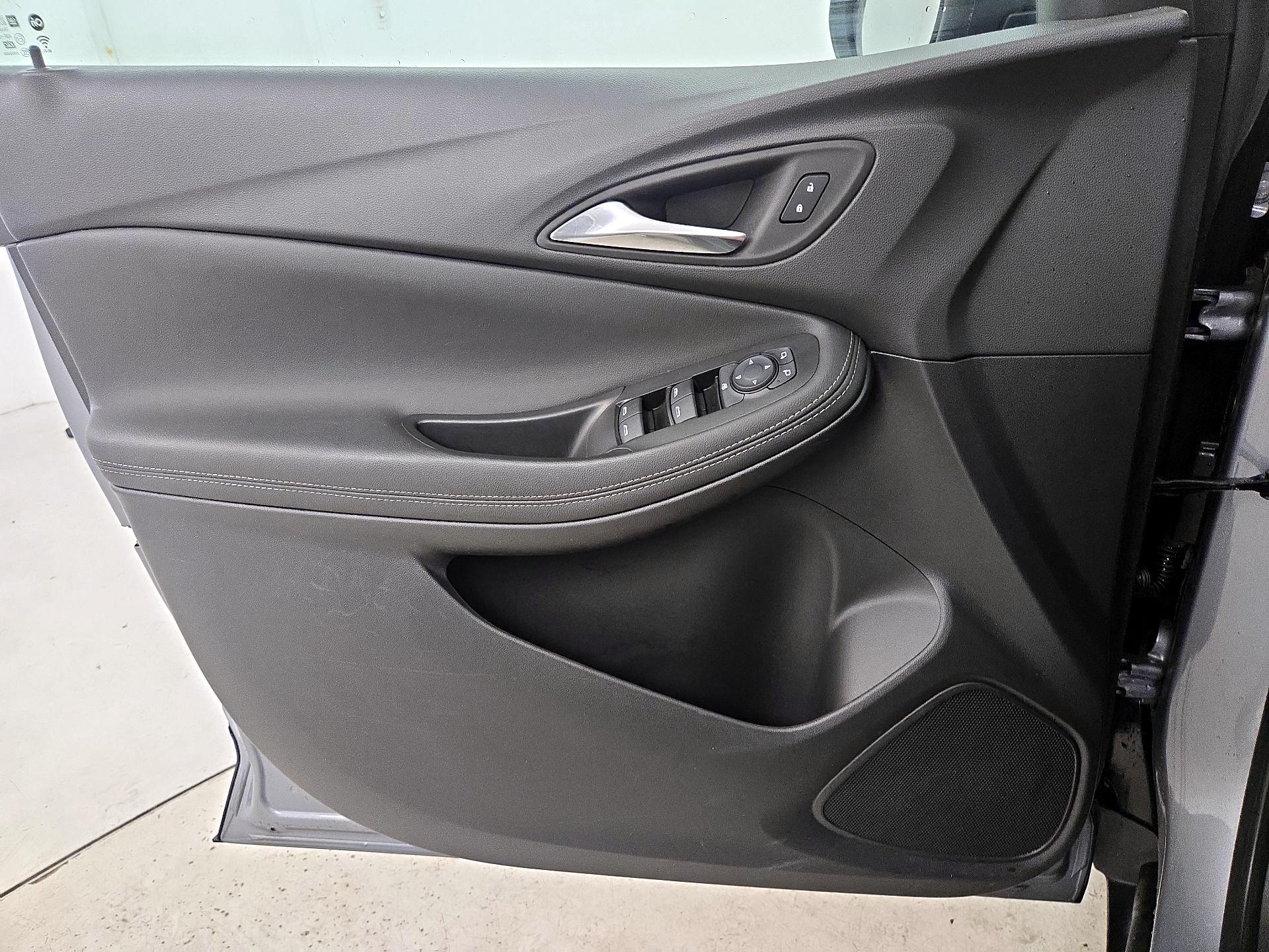 Thumbnail: 2023 Buick Encore GX - 12