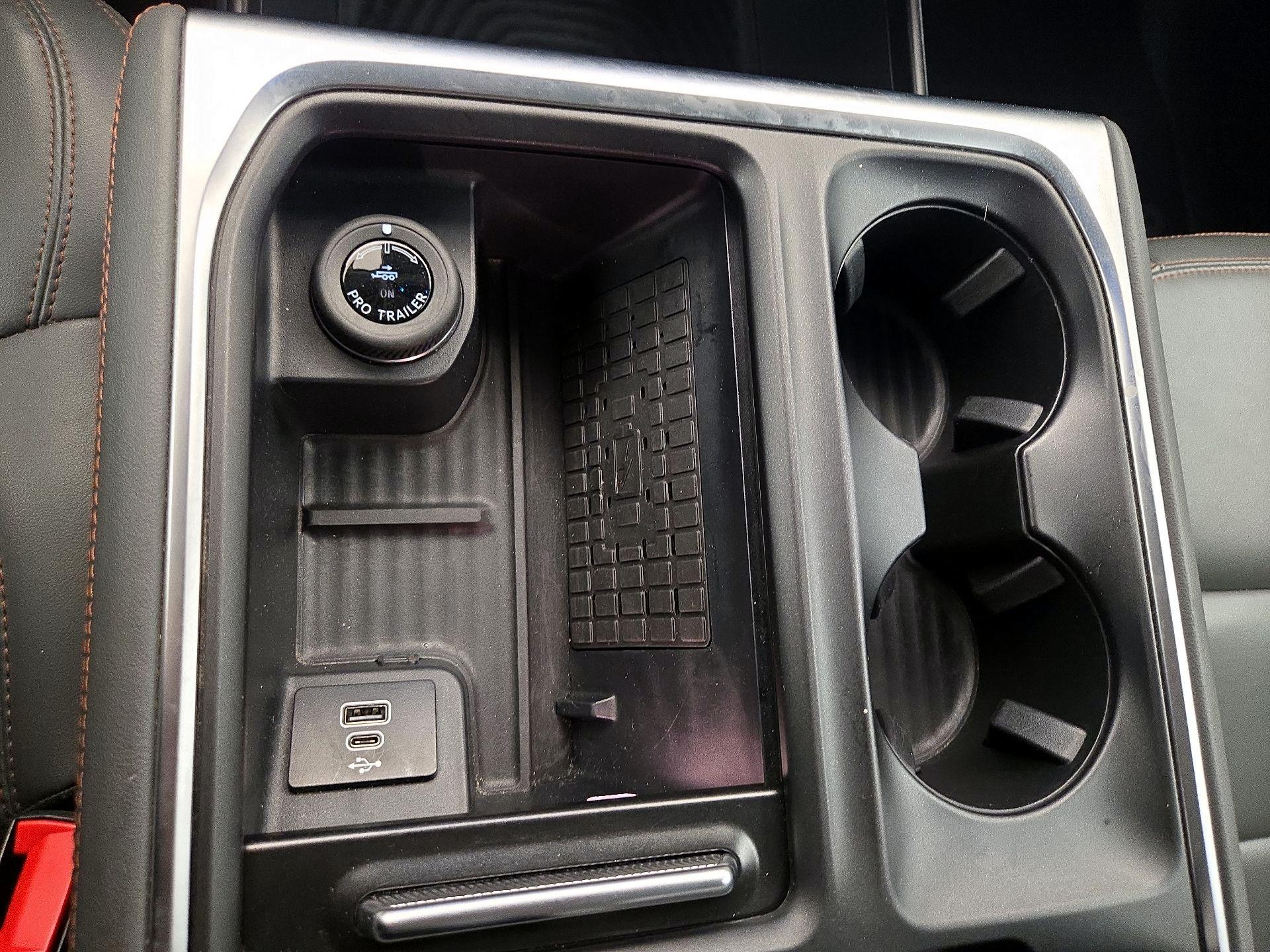 Thumbnail: 2025 Ford Expedition - 19