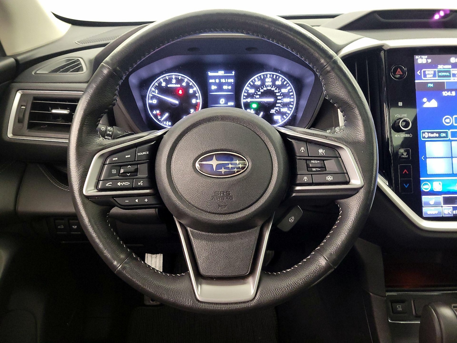2023 Subaru Ascent Limited - Photo 11