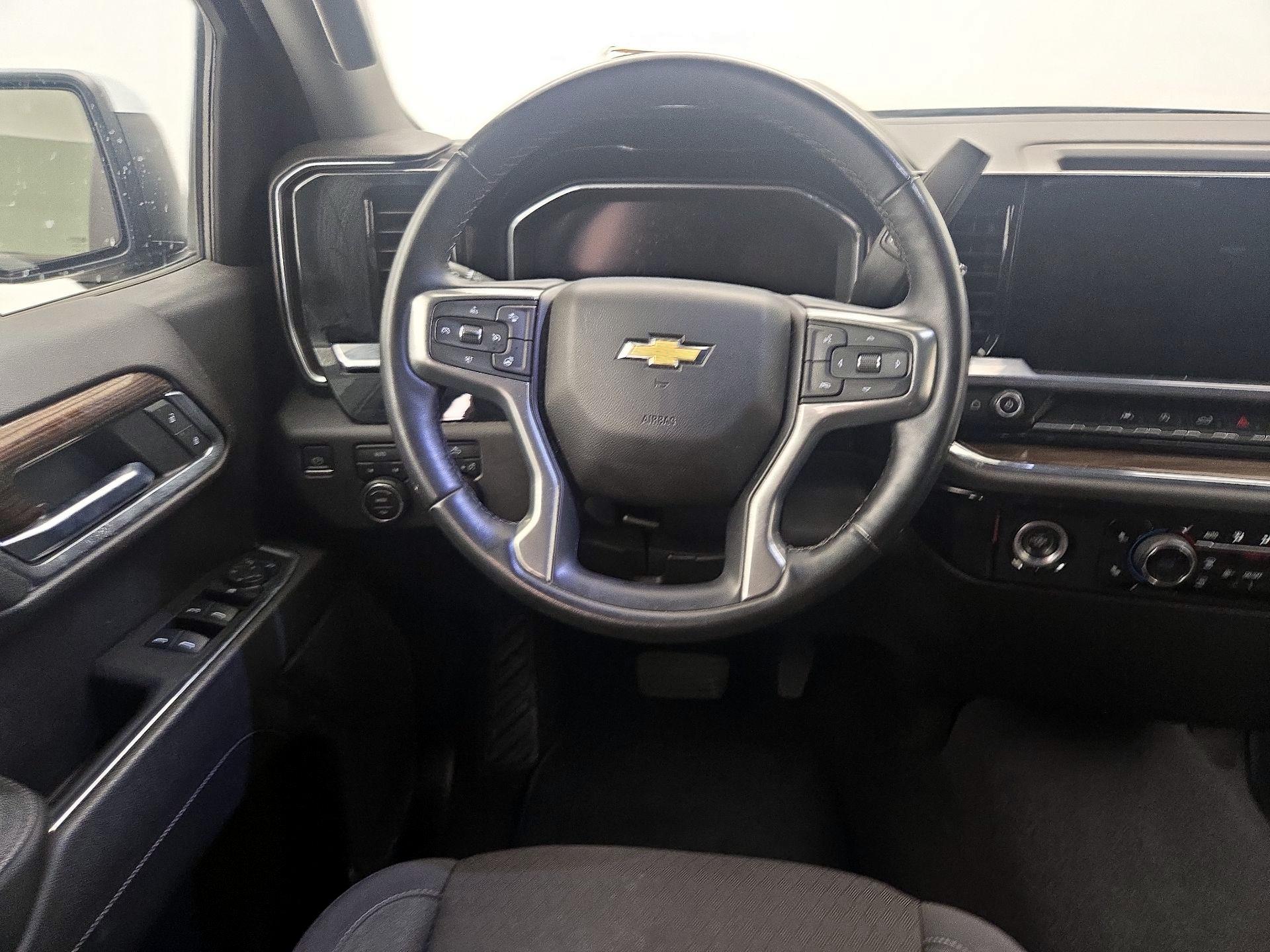 Thumbnail: 2023 Chevrolet Silverado 1500 - 10