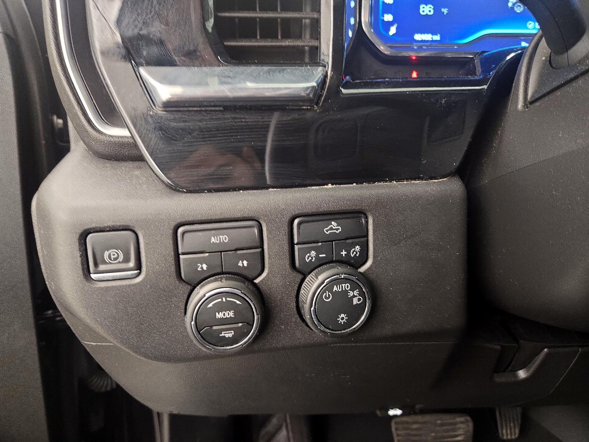 Thumbnail: 2023 Chevrolet Silverado 1500 - 13