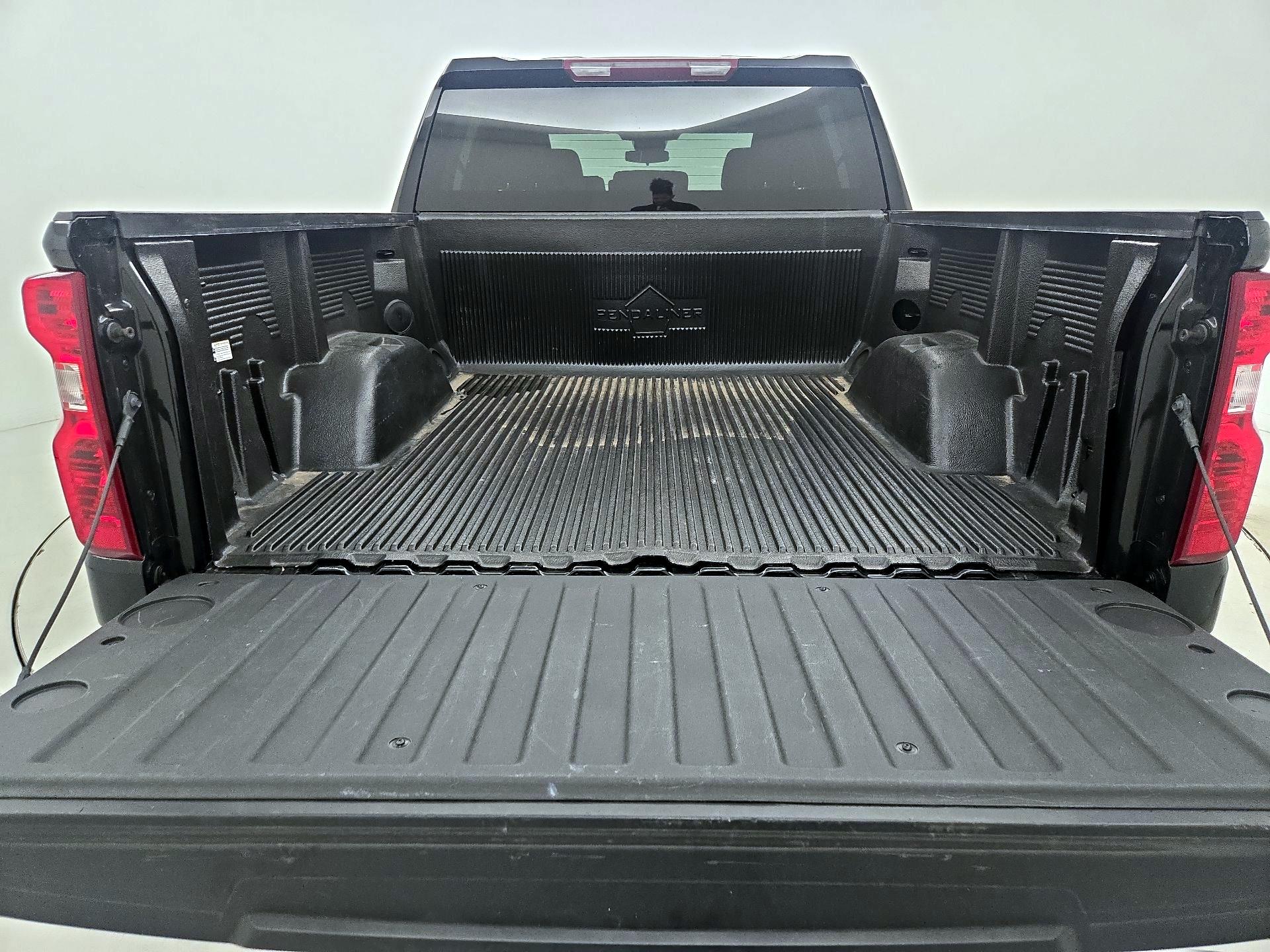 Thumbnail: 2023 Chevrolet Silverado 1500 - 20