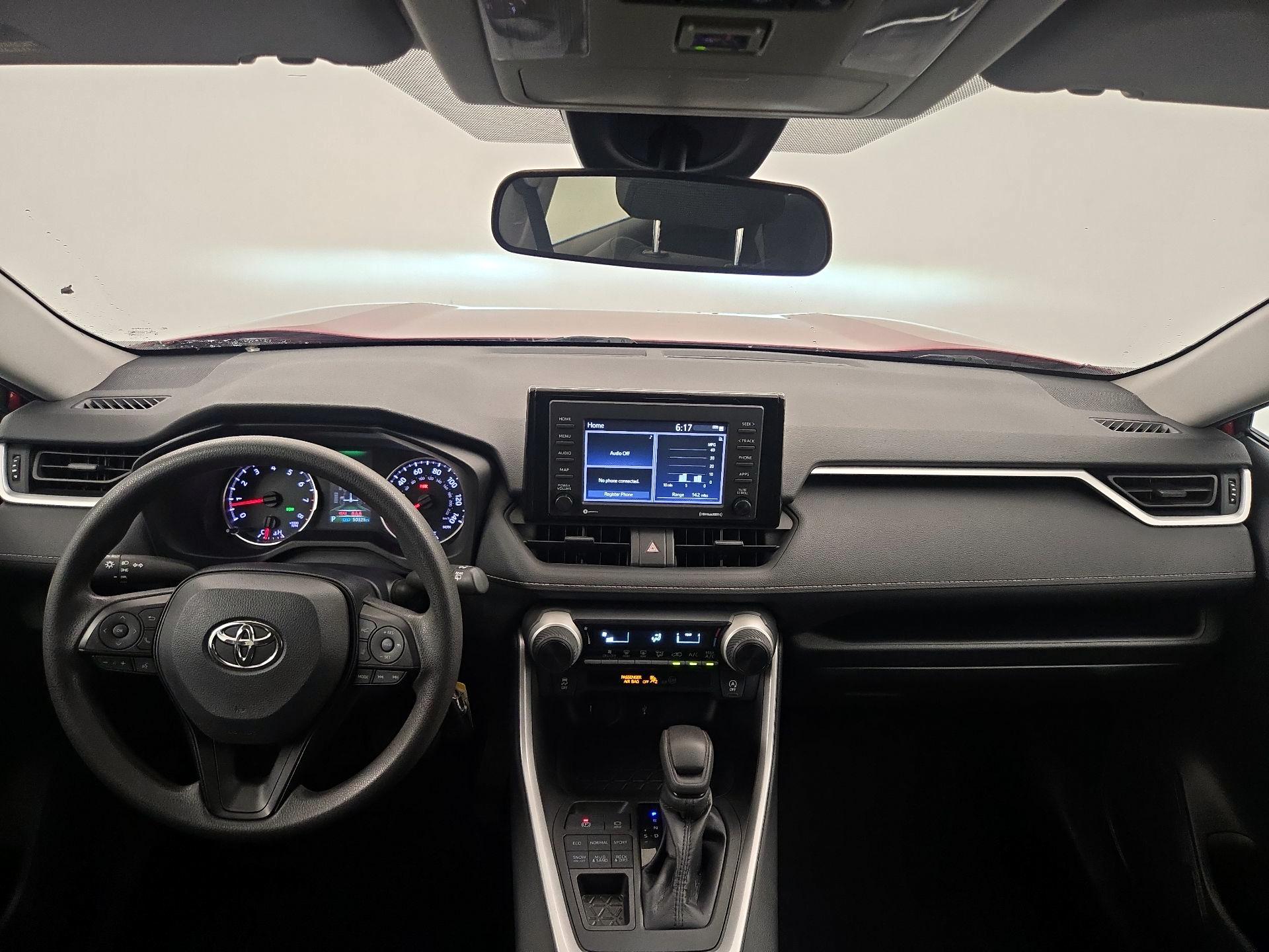 Thumbnail: 2020 Toyota RAV4 - 9
