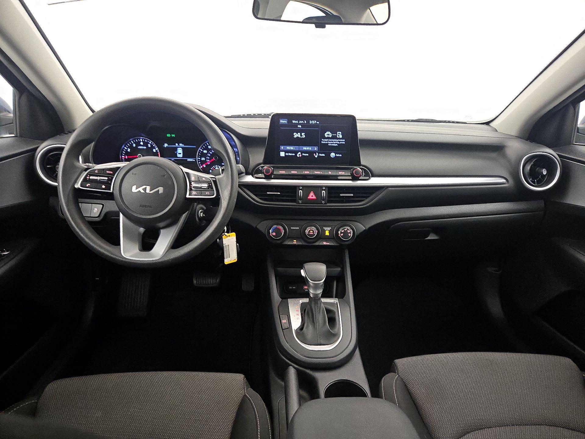 Thumbnail: 2023 Kia Forte - 9