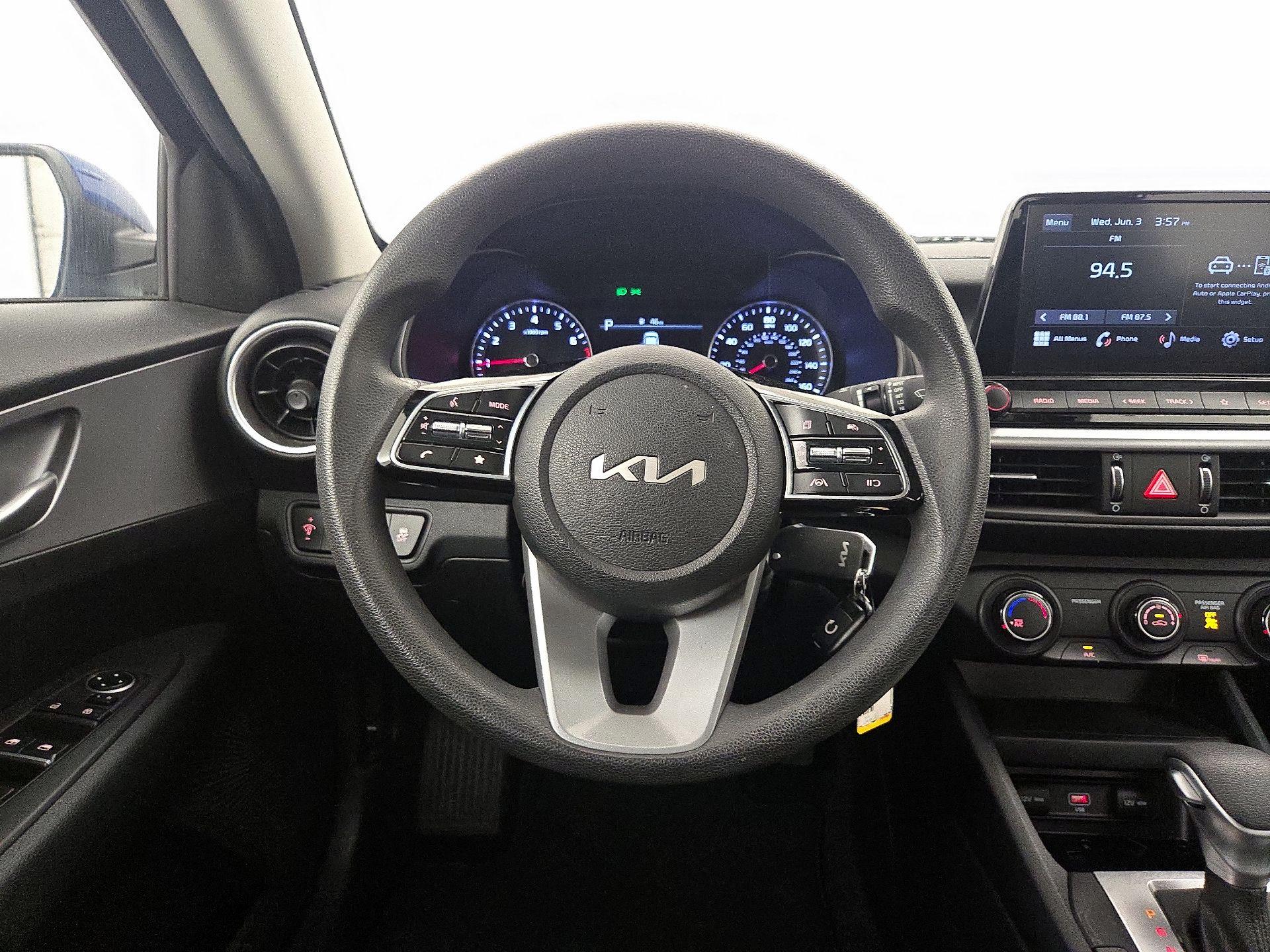 Thumbnail: 2023 Kia Forte - 10