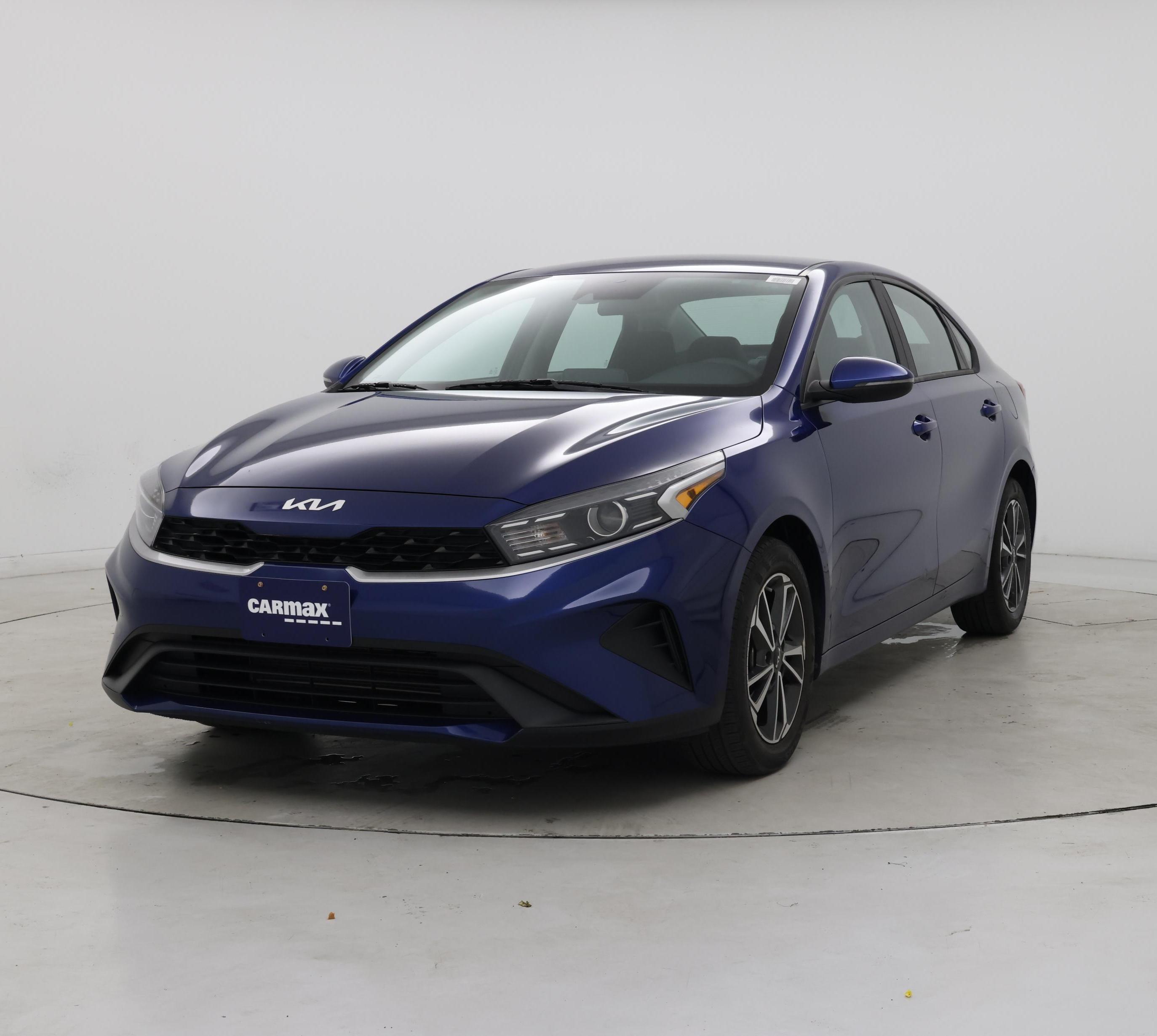 Thumbnail: 2023 Kia Forte - 4