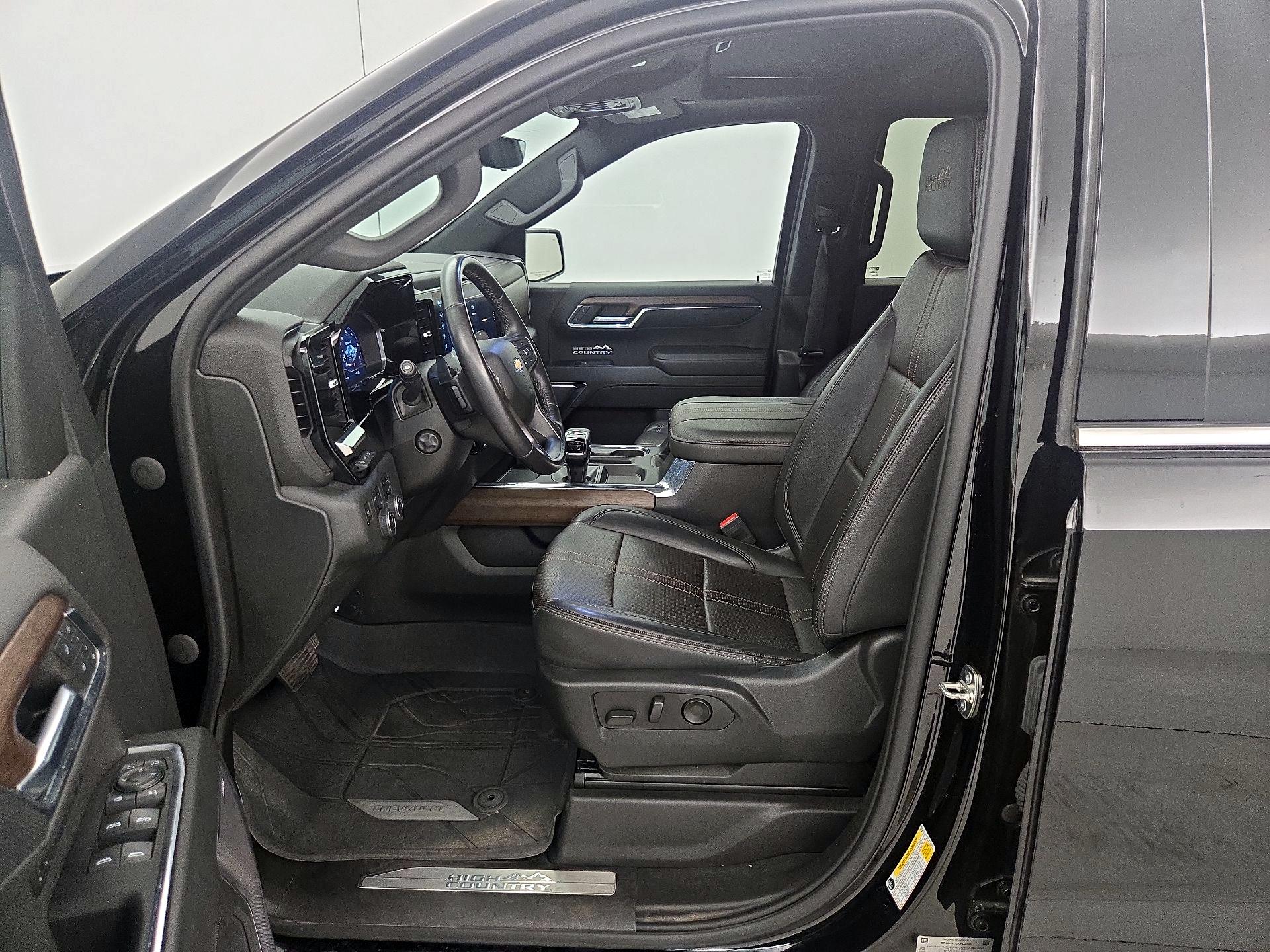 Thumbnail: 2023 Chevrolet Silverado 1500 - 11