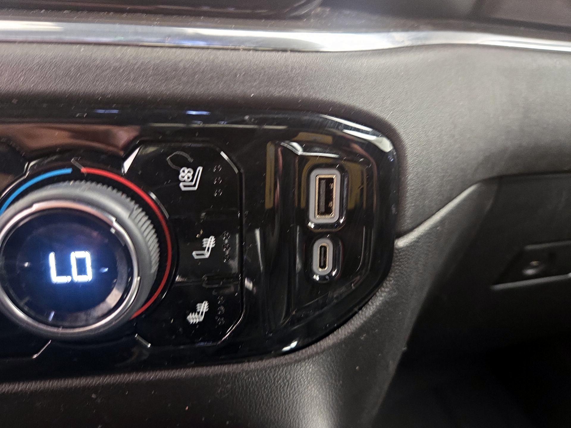 Thumbnail: 2023 Chevrolet Silverado 1500 - 19