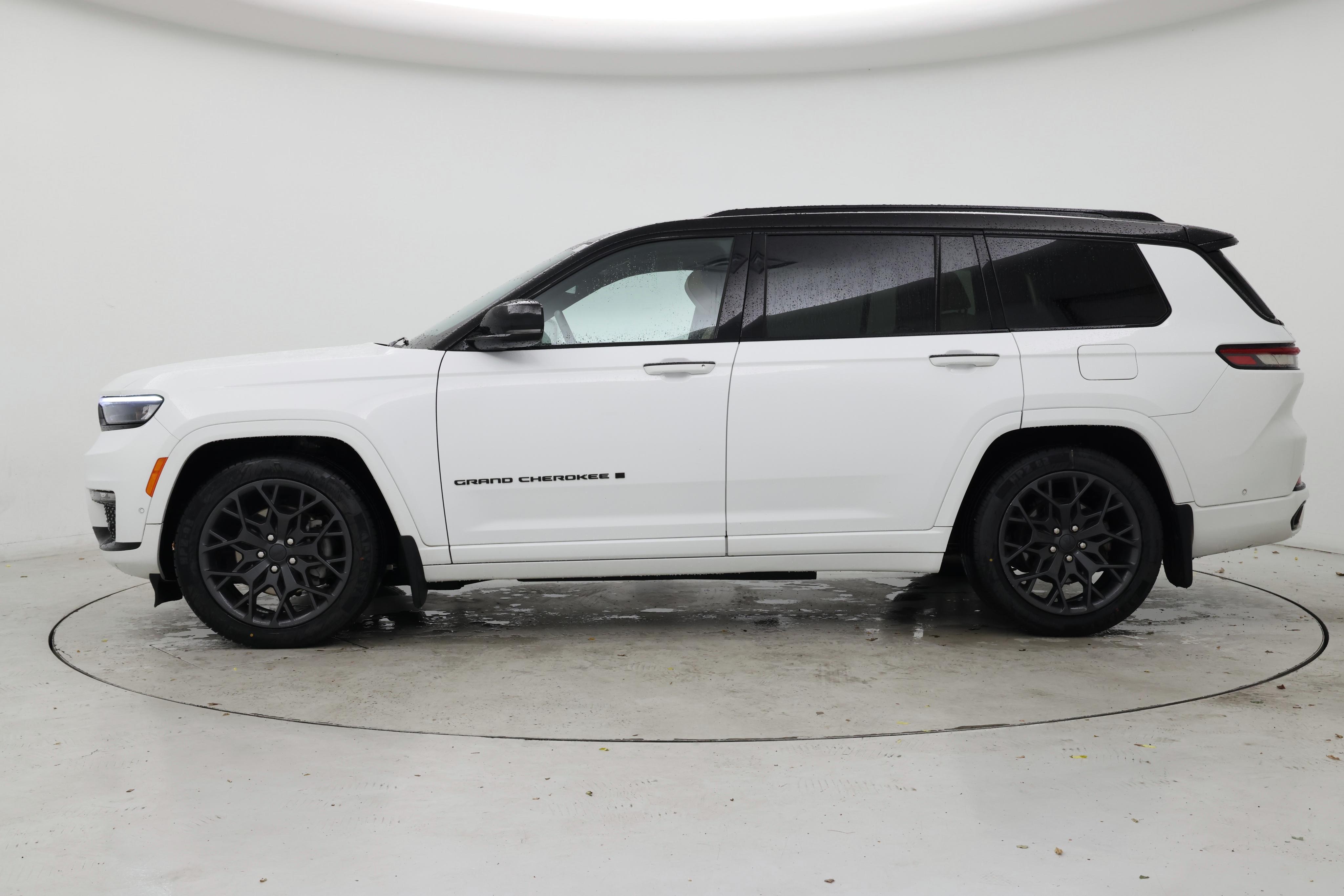 Thumbnail: 2023 Jeep Grand Cherokee L - 3