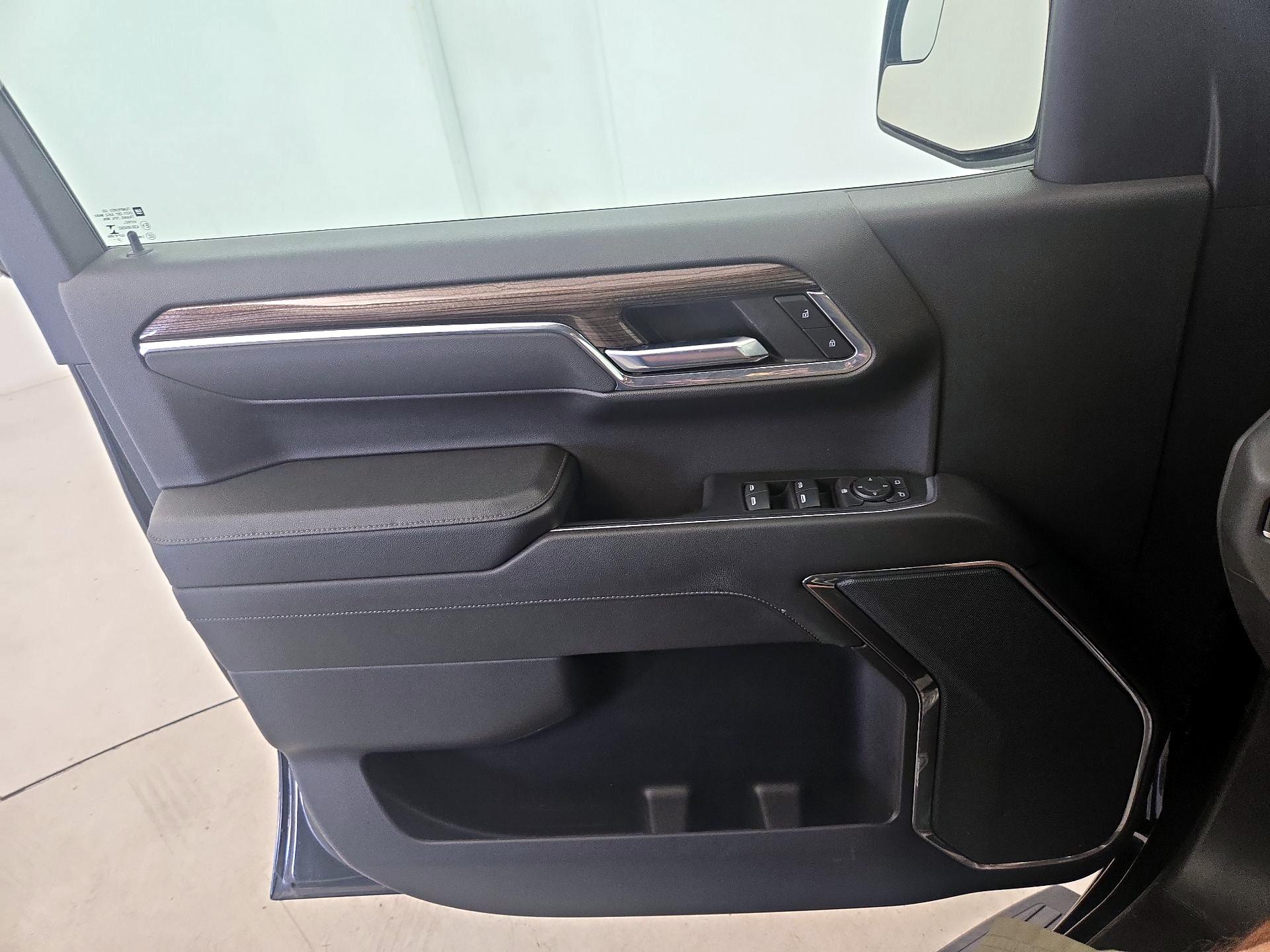 Thumbnail: 2023 Chevrolet Silverado 1500 - 12