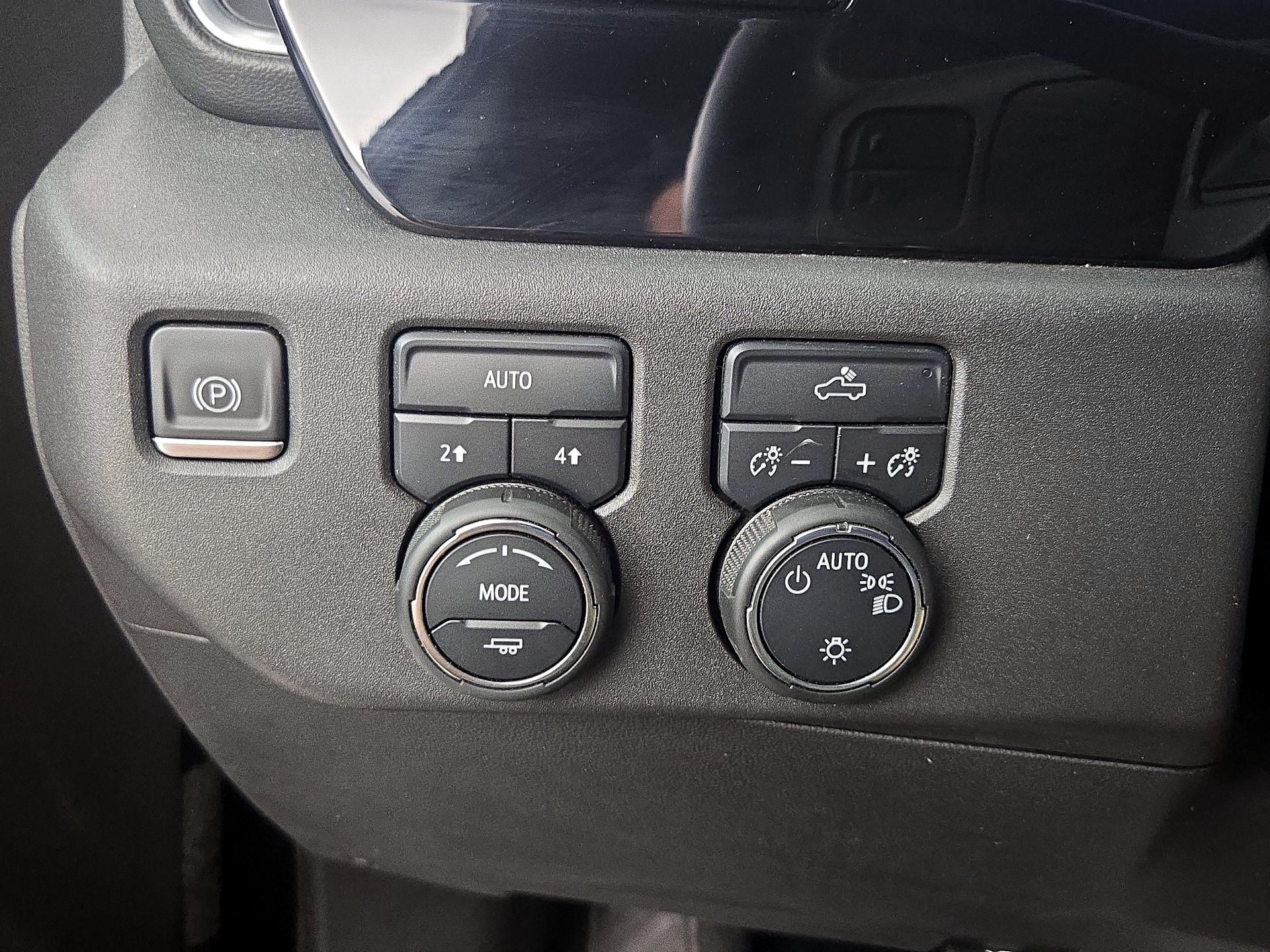 Thumbnail: 2023 Chevrolet Silverado 1500 - 13
