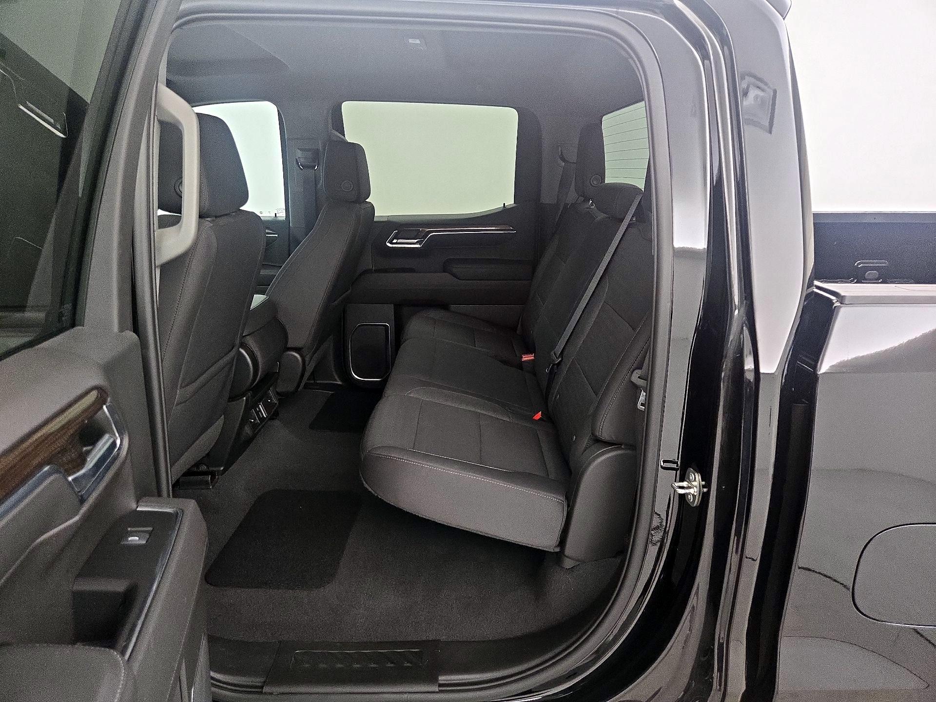 Thumbnail: 2023 Chevrolet Silverado 1500 - 20