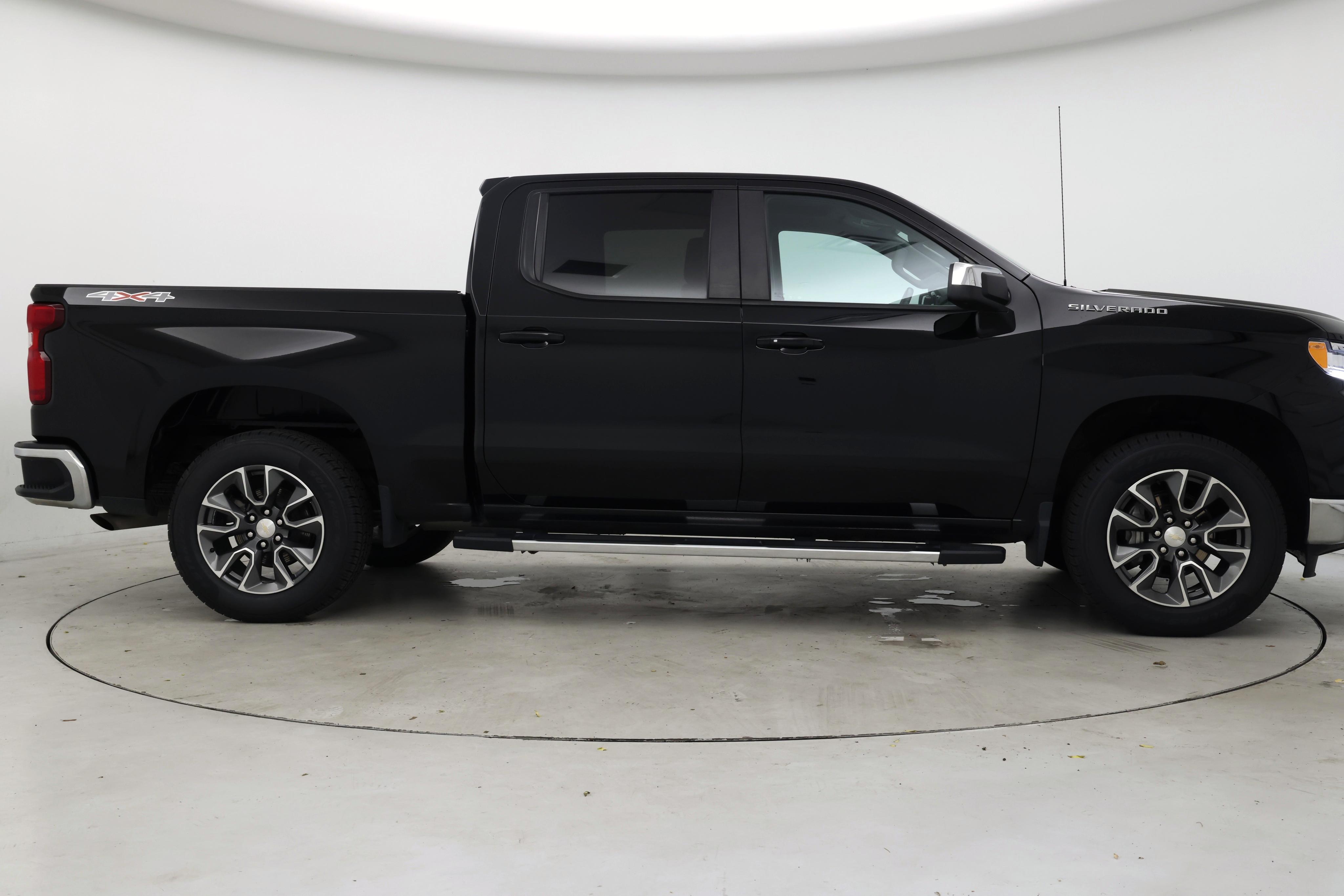 Thumbnail: 2023 Chevrolet Silverado 1500 - 7