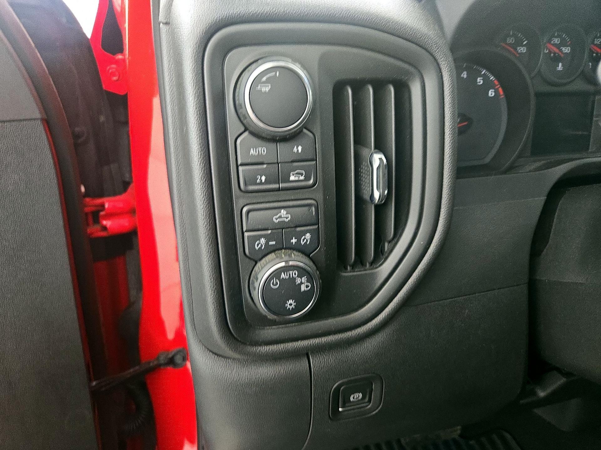 Thumbnail: 2023 Chevrolet Silverado 1500 - 13