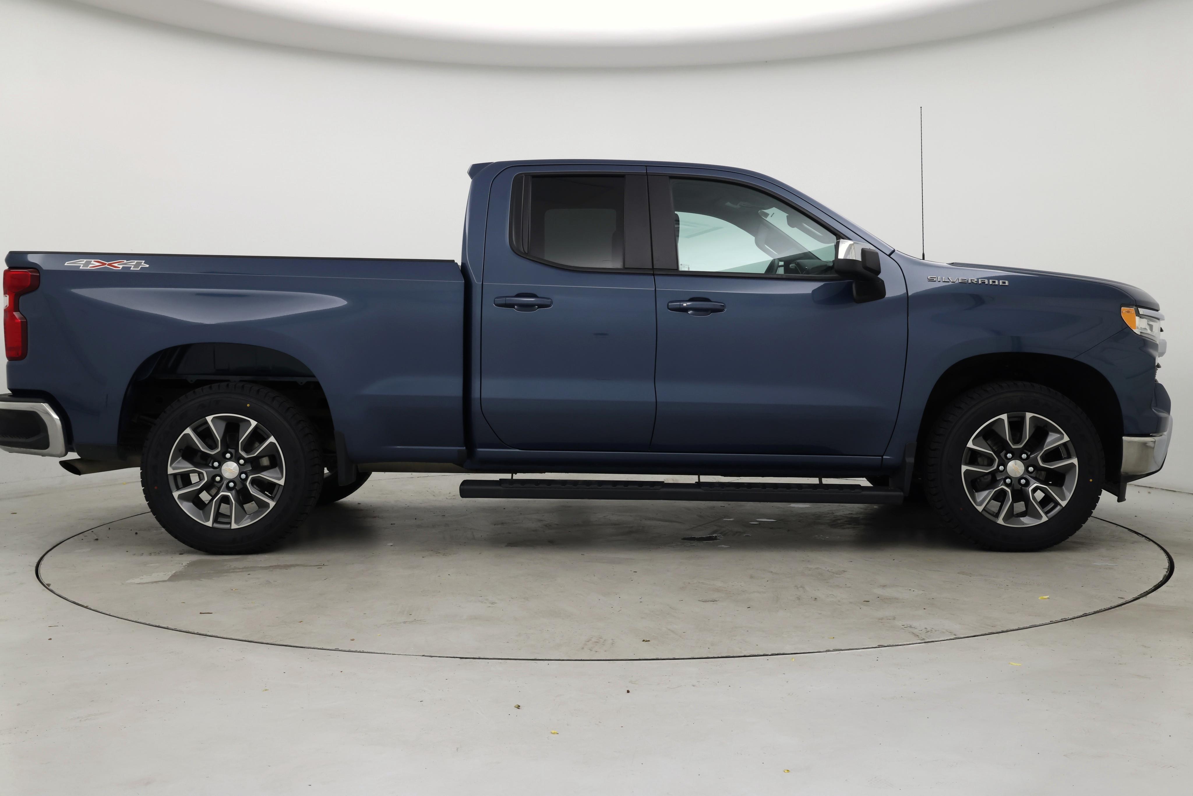 Thumbnail: 2024 Chevrolet Silverado 1500 - 7