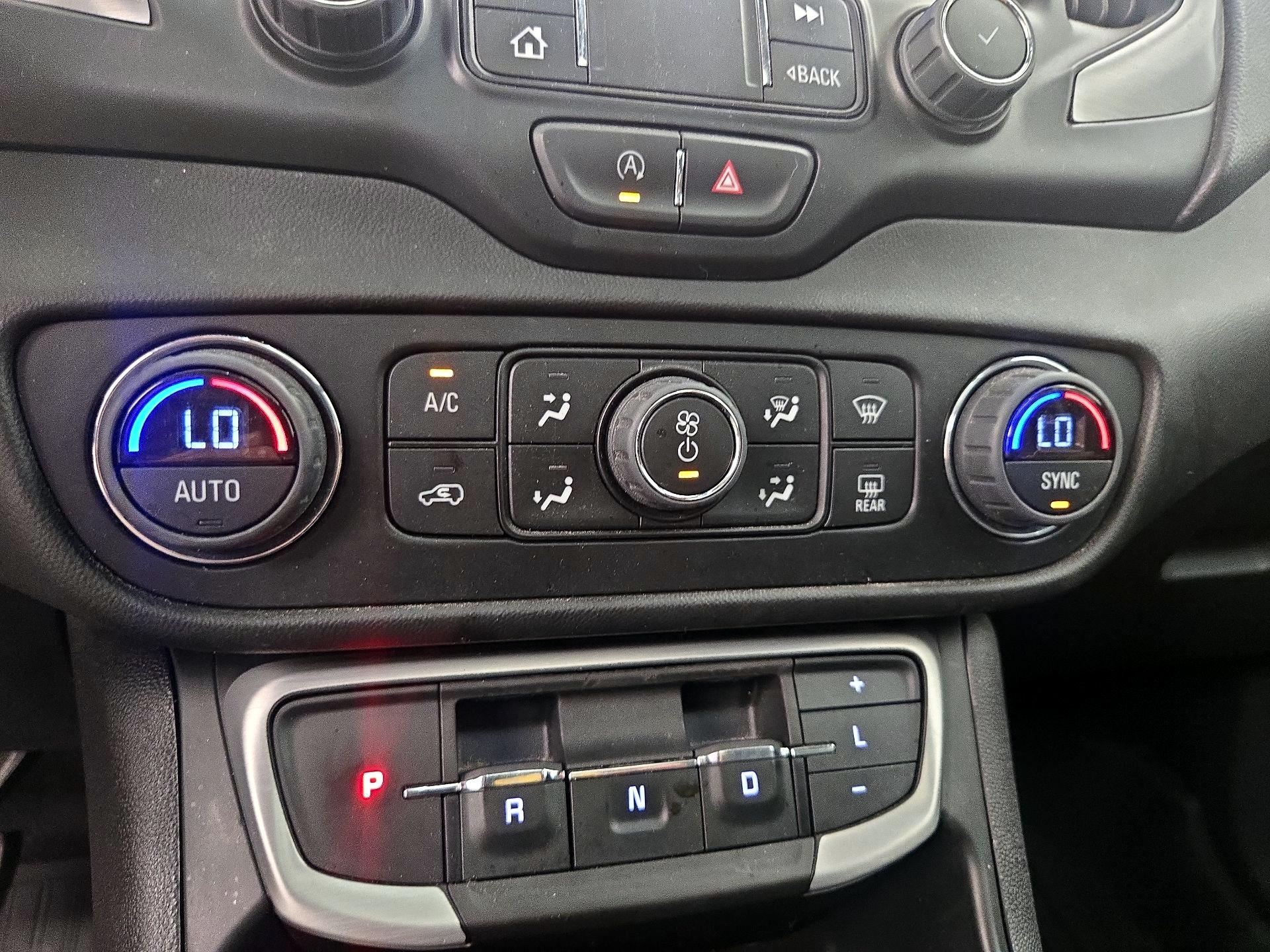 Thumbnail: 2022 GMC Terrain - 16