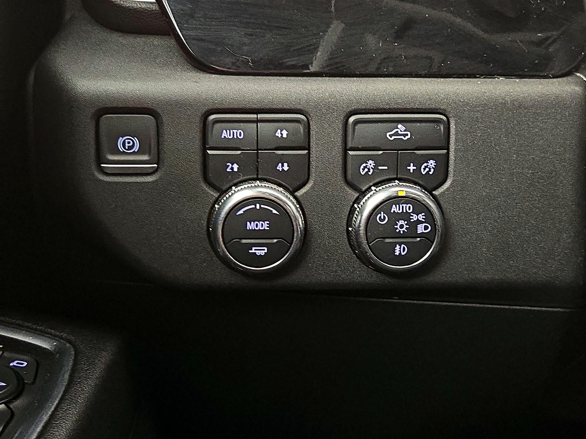 Thumbnail: 2023 GMC Sierra 1500 - 13