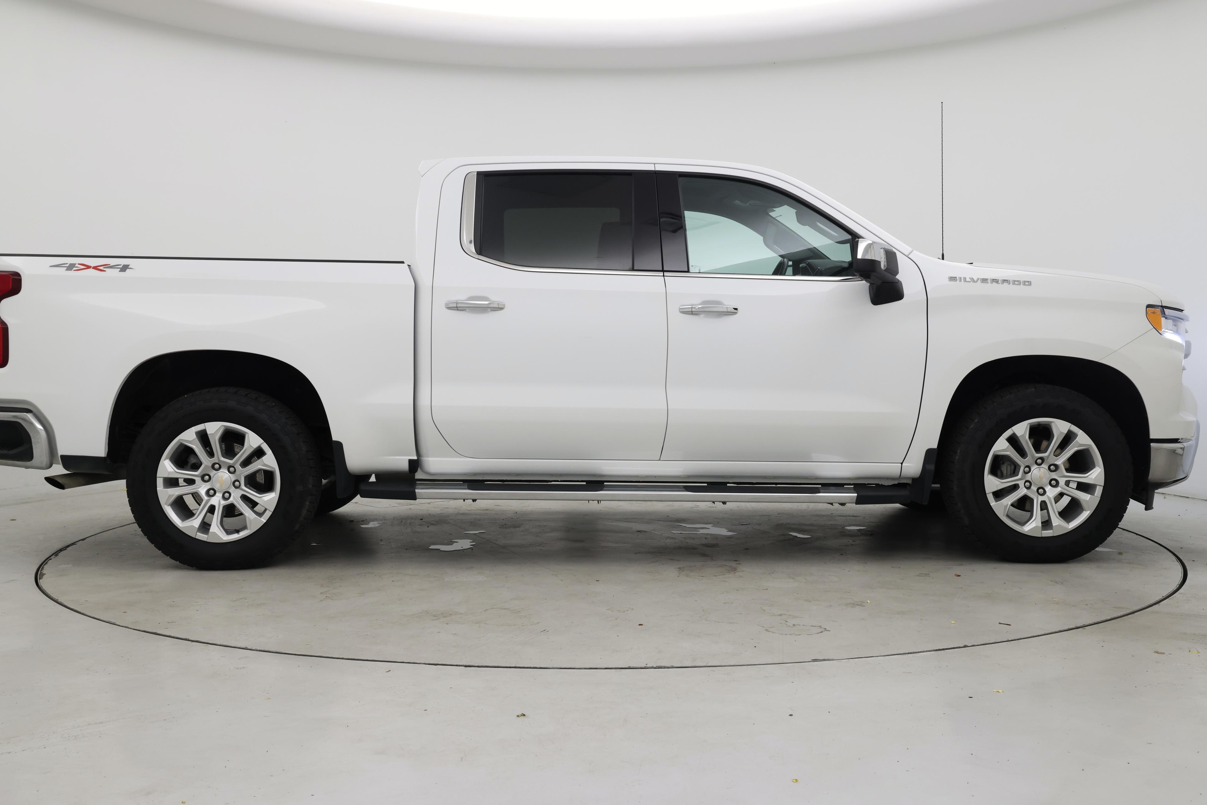 Thumbnail: 2023 Chevrolet Silverado 1500 - 7