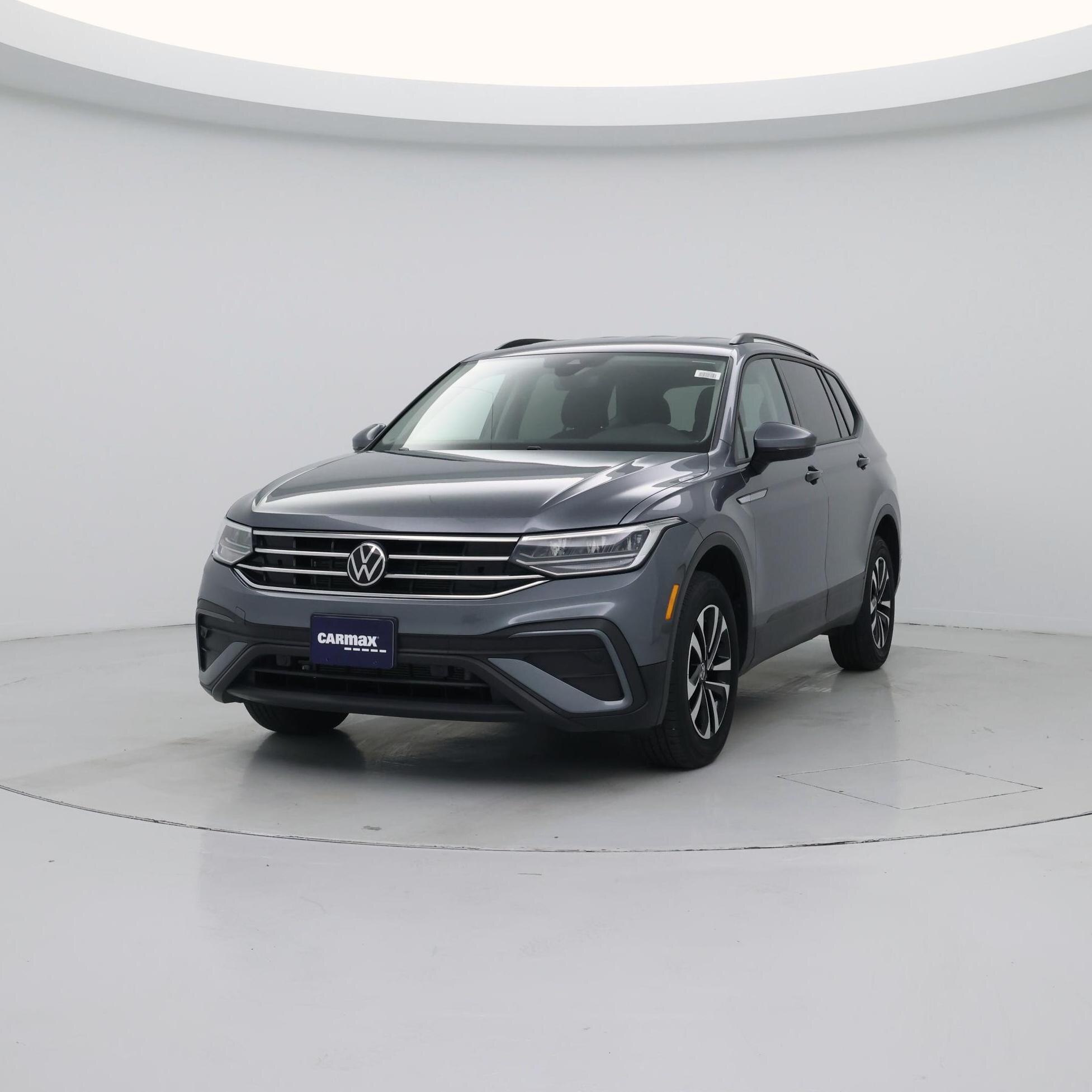 Thumbnail: 2023 Volkswagen Tiguan - 4
