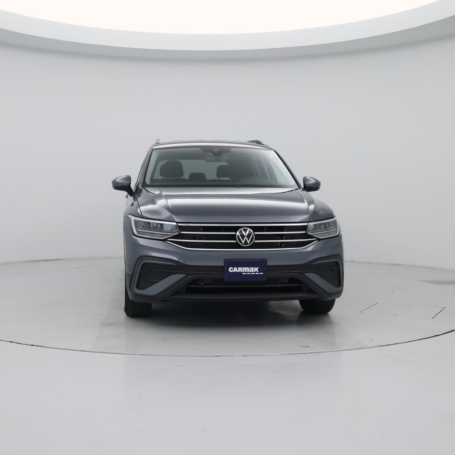 Thumbnail: 2023 Volkswagen Tiguan - 5