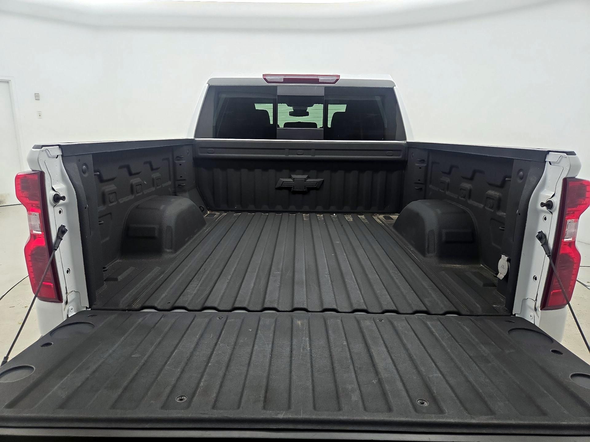 Thumbnail: 2023 Chevrolet Silverado 1500 - 20