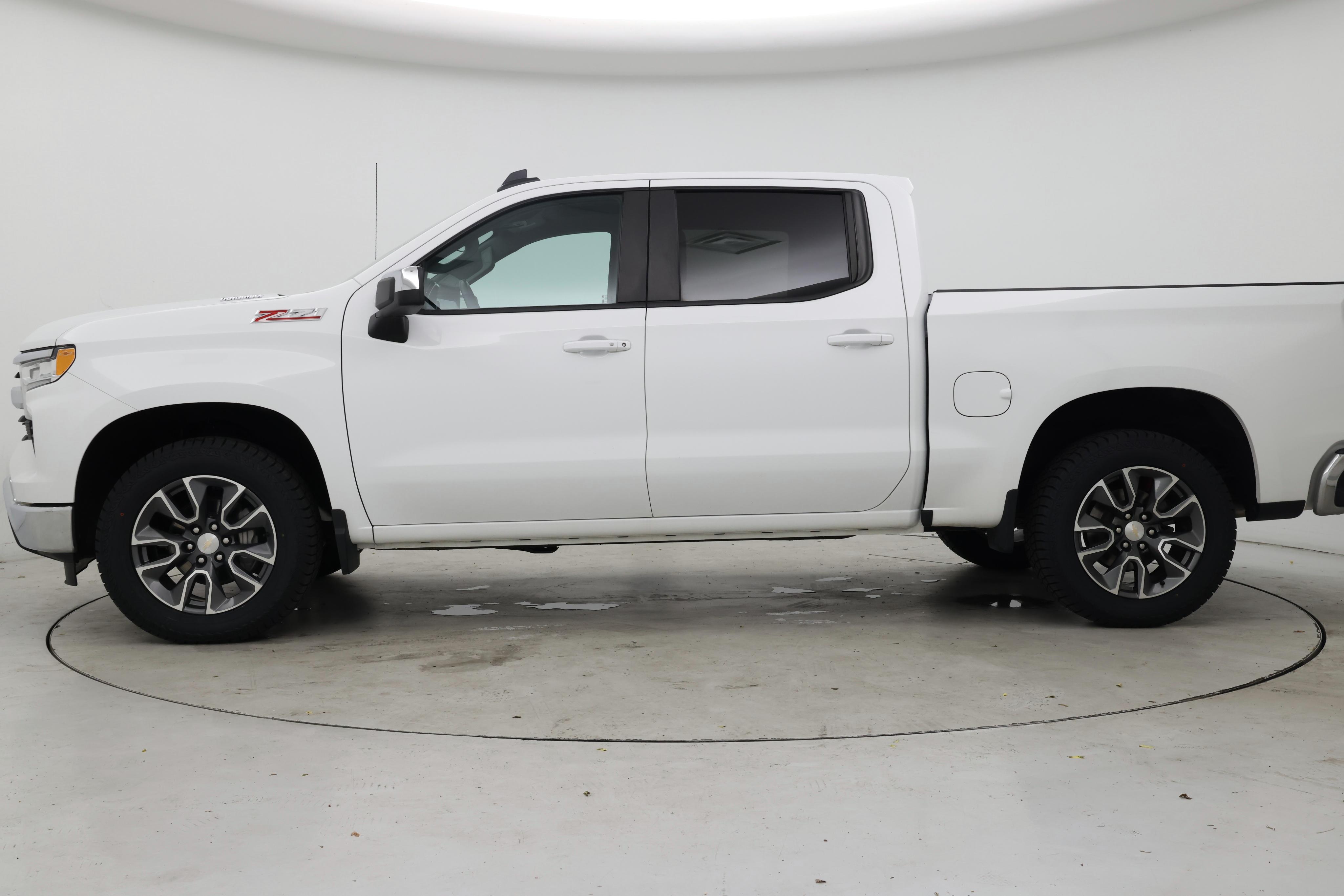 Thumbnail: 2023 Chevrolet Silverado 1500 - 3