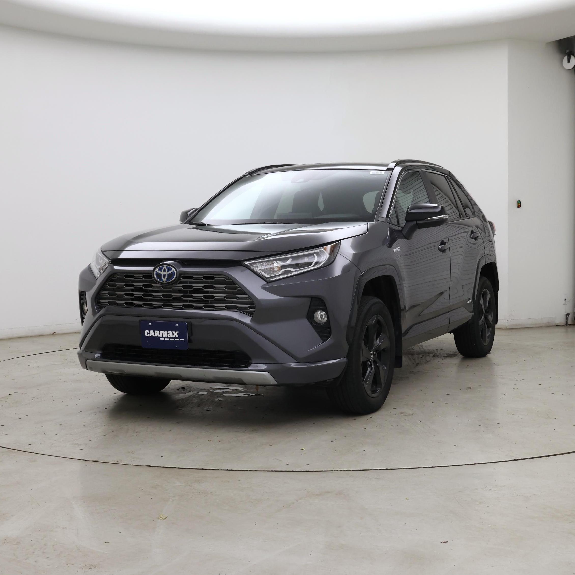 Thumbnail: 2021 Toyota RAV4 - 4