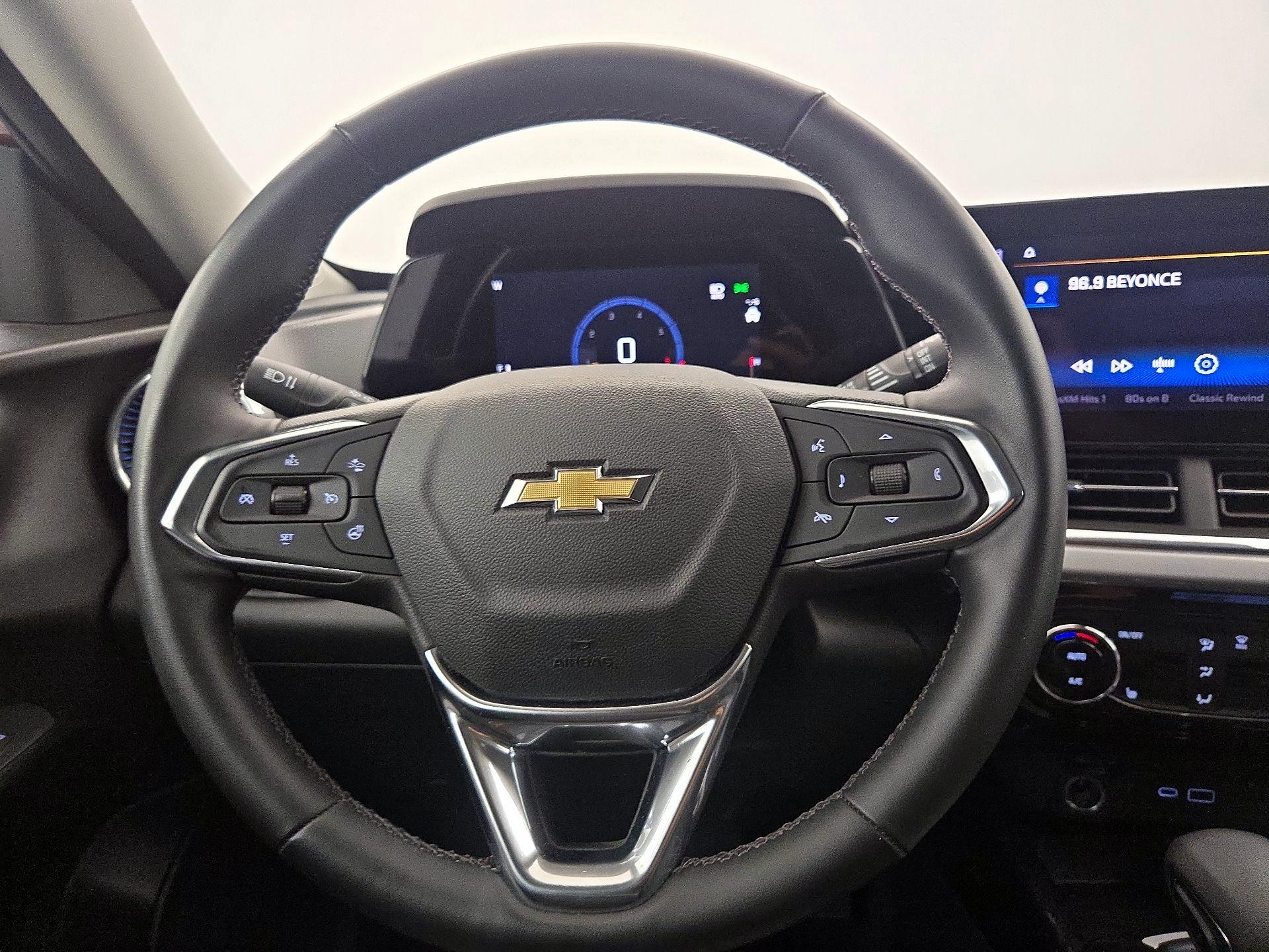 Thumbnail: 2024 Chevrolet Trax - 10