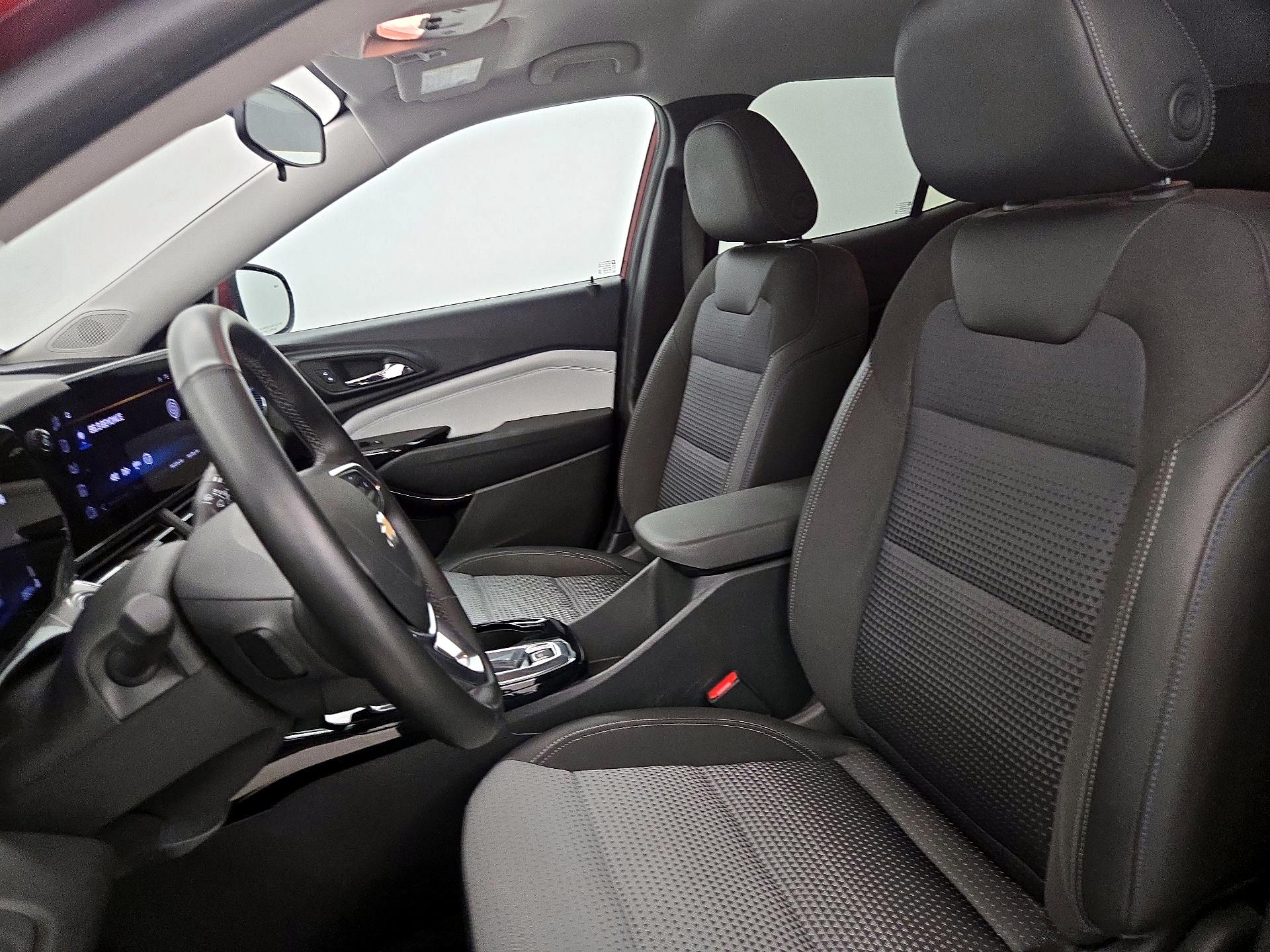 Thumbnail: 2024 Chevrolet Trax - 11