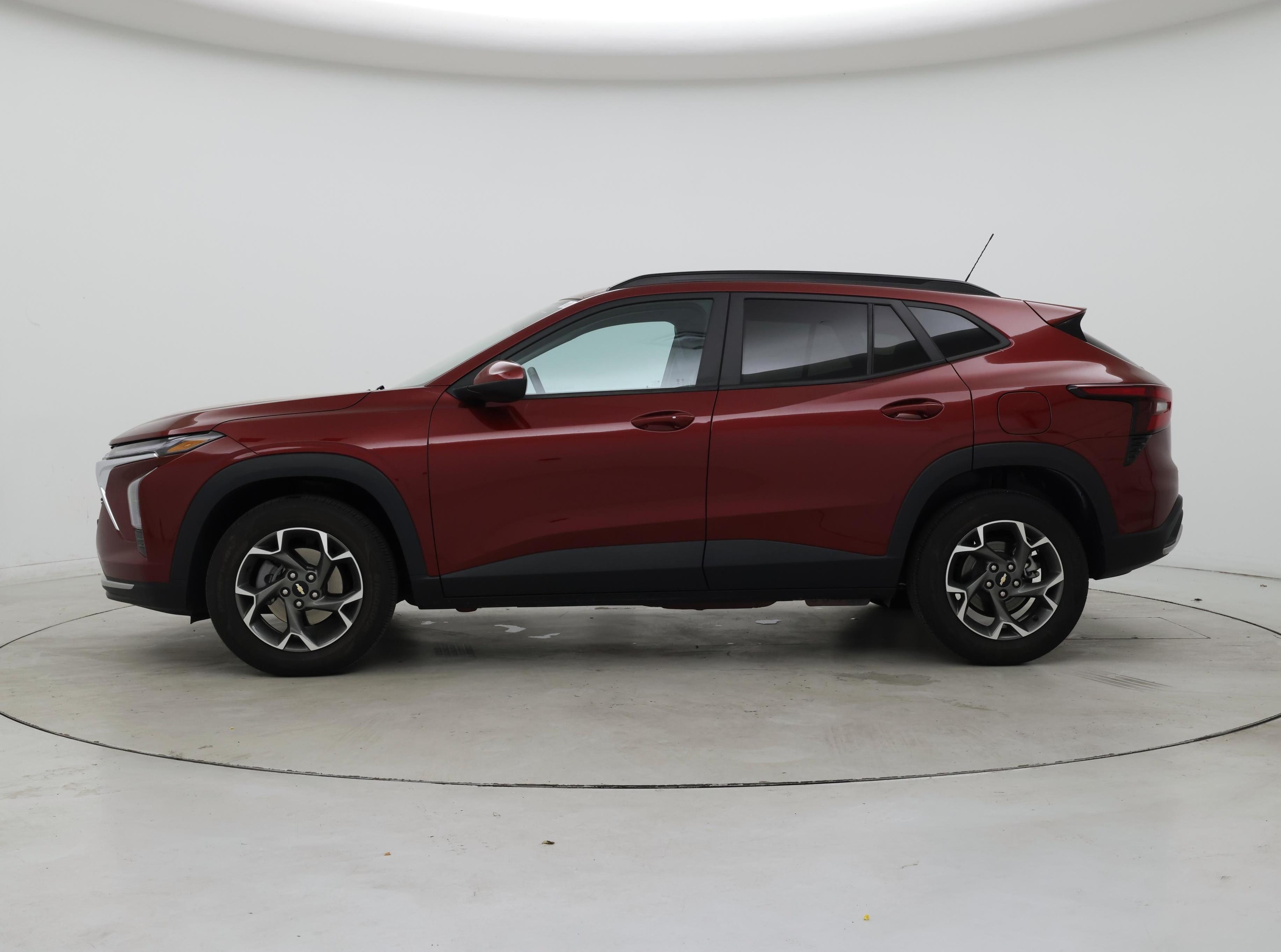Thumbnail: 2024 Chevrolet Trax - 3