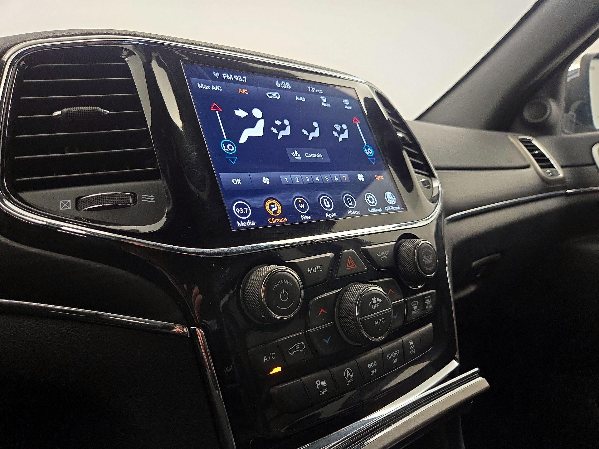 Thumbnail: 2020 Jeep Grand Cherokee - 17
