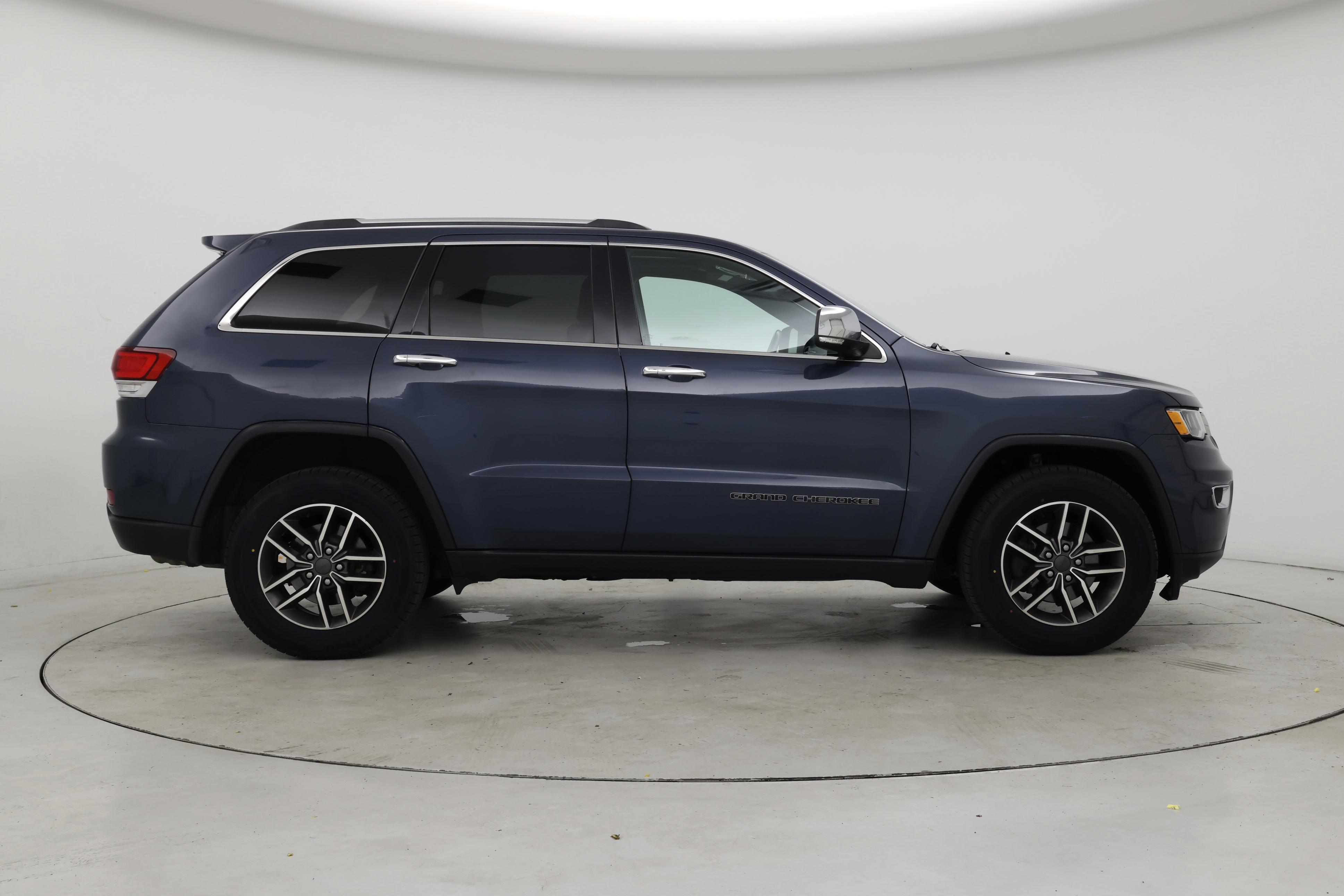 Thumbnail: 2020 Jeep Grand Cherokee - 7