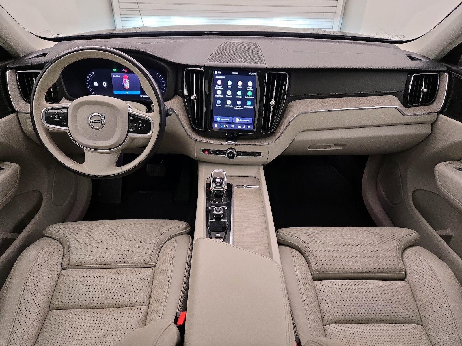 2022 Volvo XC60 Inscription - Photo 10