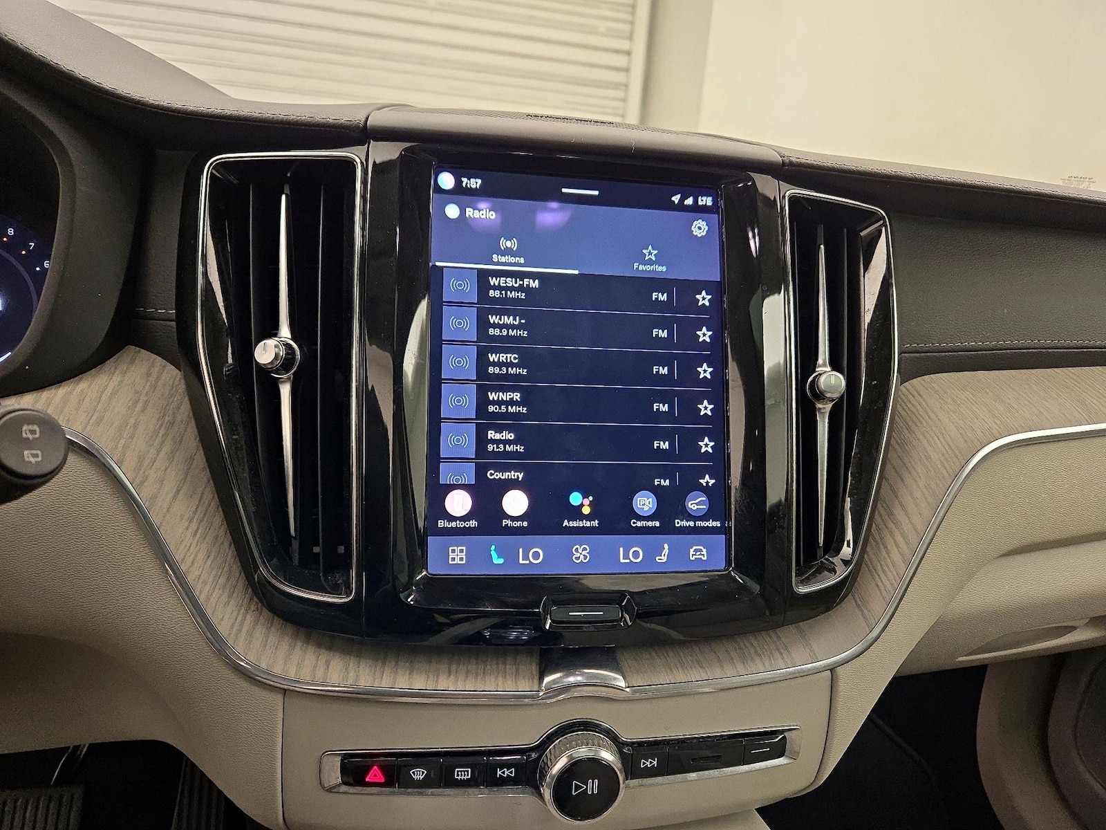 2022 Volvo XC60 Inscription - Photo 16