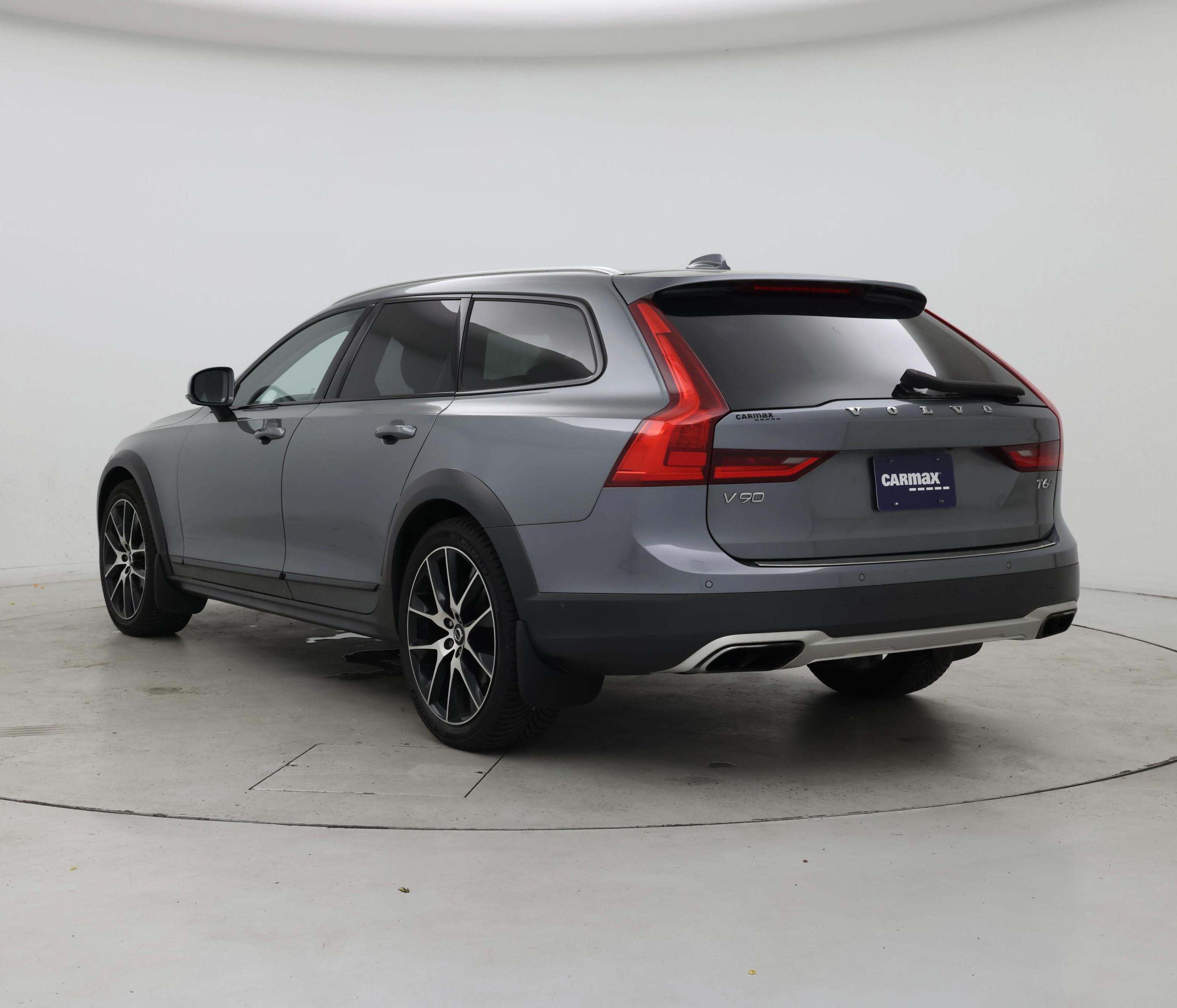 Thumbnail: 2020 Volvo V90 - 2