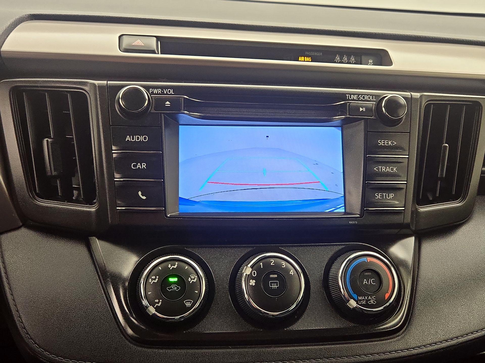 Thumbnail: 2018 Toyota RAV4 - 14