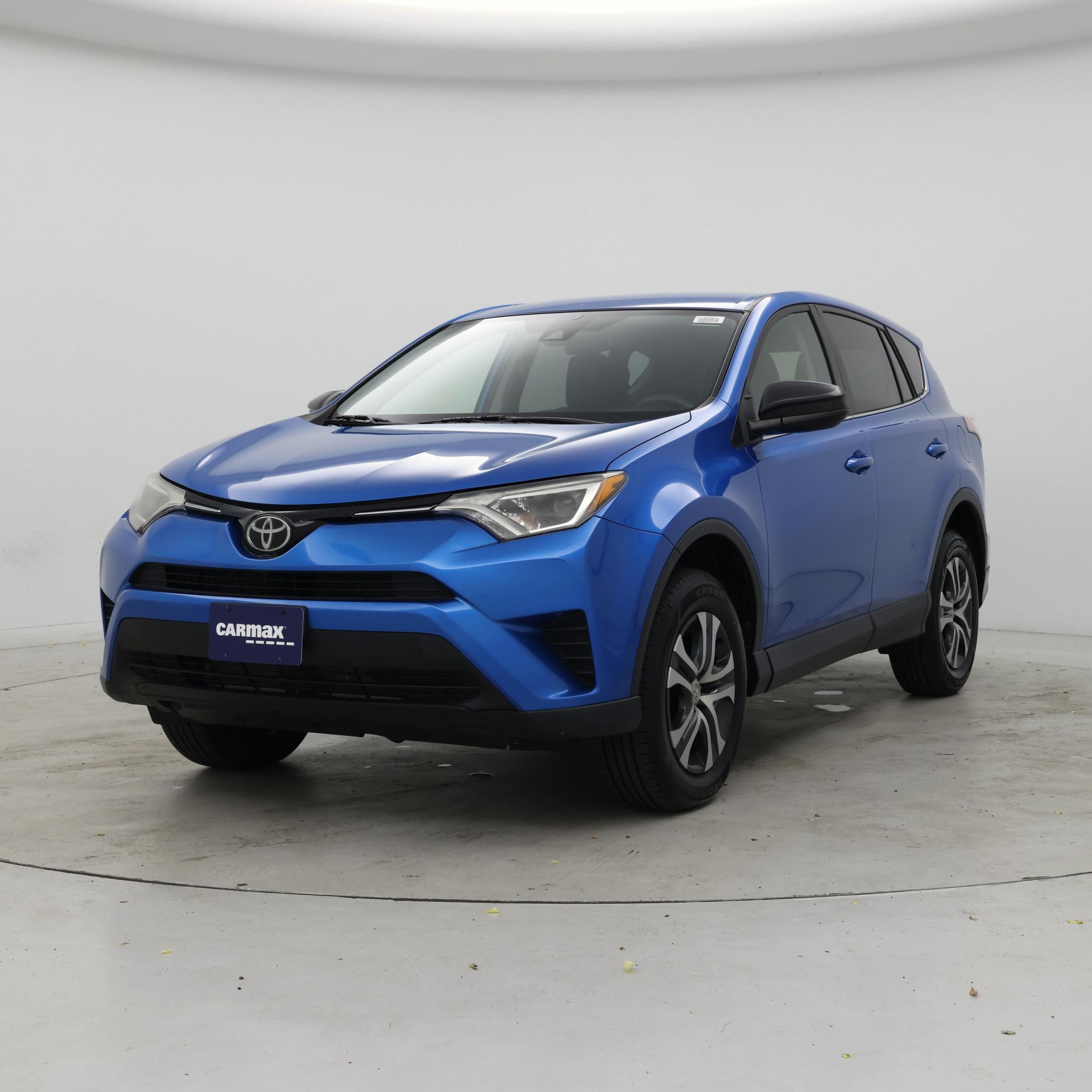 Thumbnail: 2018 Toyota RAV4 - 4