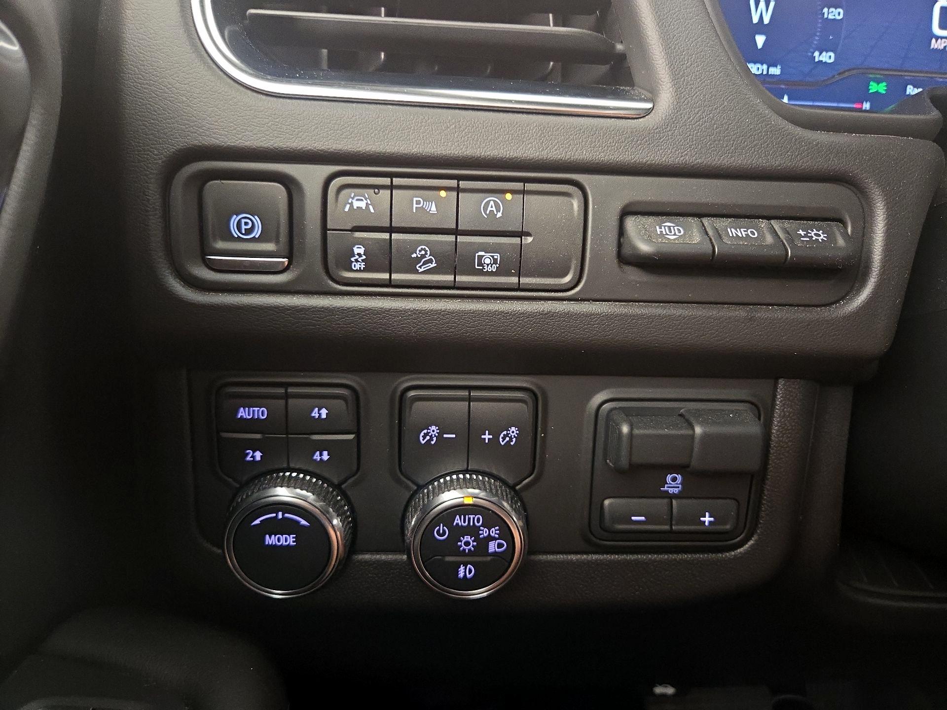 Thumbnail: 2024 GMC Yukon - 13
