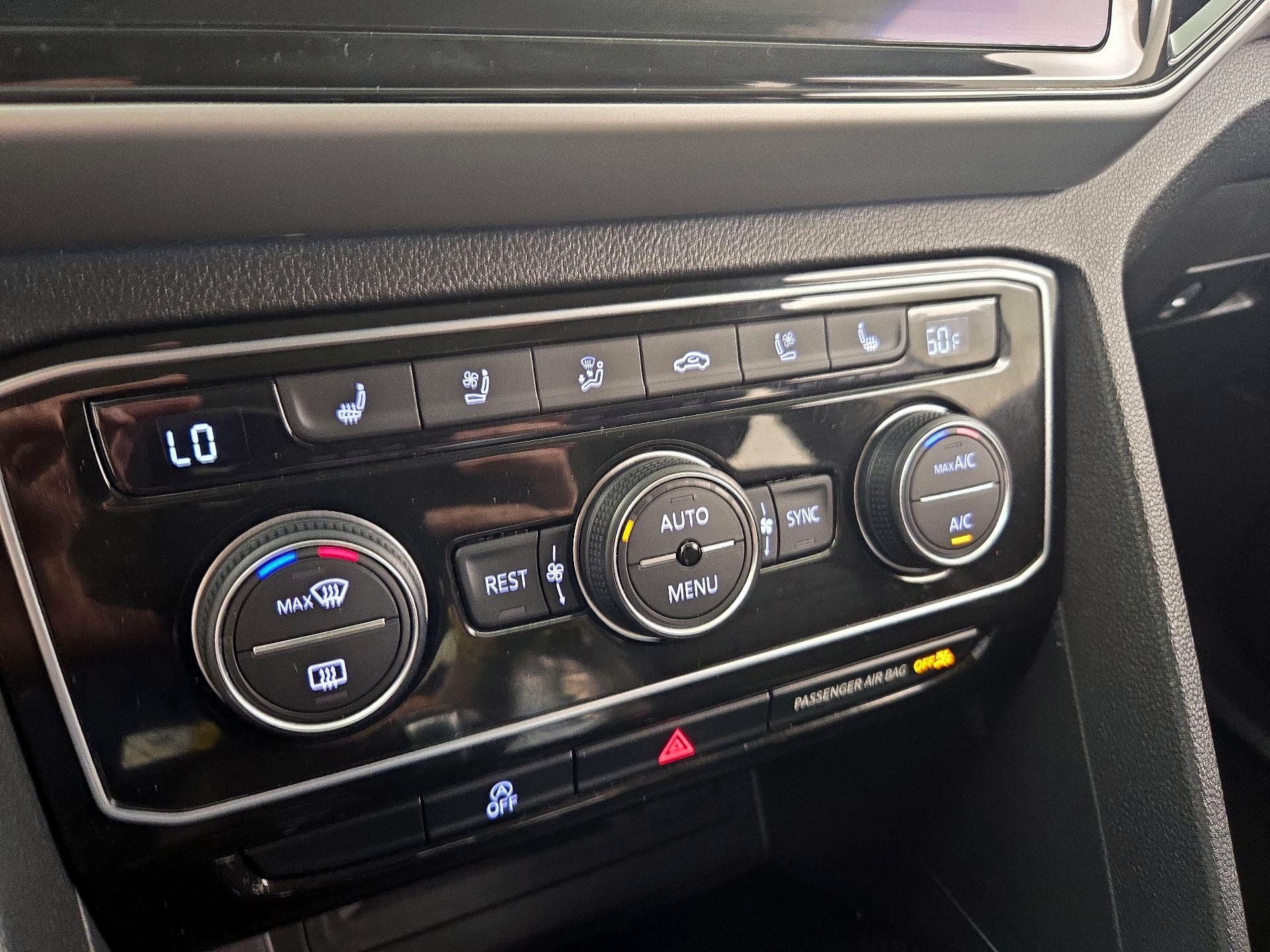 Thumbnail: 2021 Volkswagen Atlas - 15