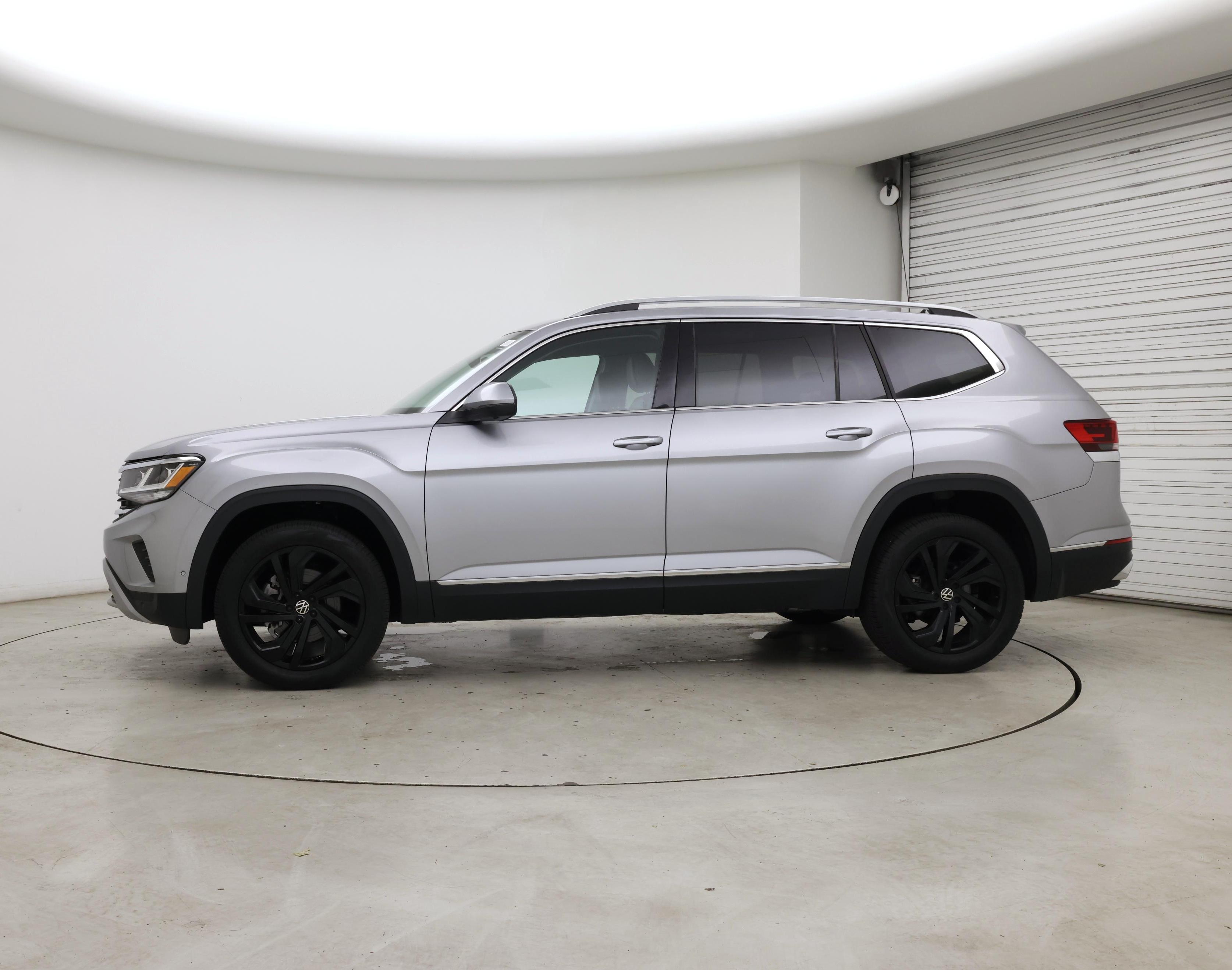 Thumbnail: 2021 Volkswagen Atlas - 3