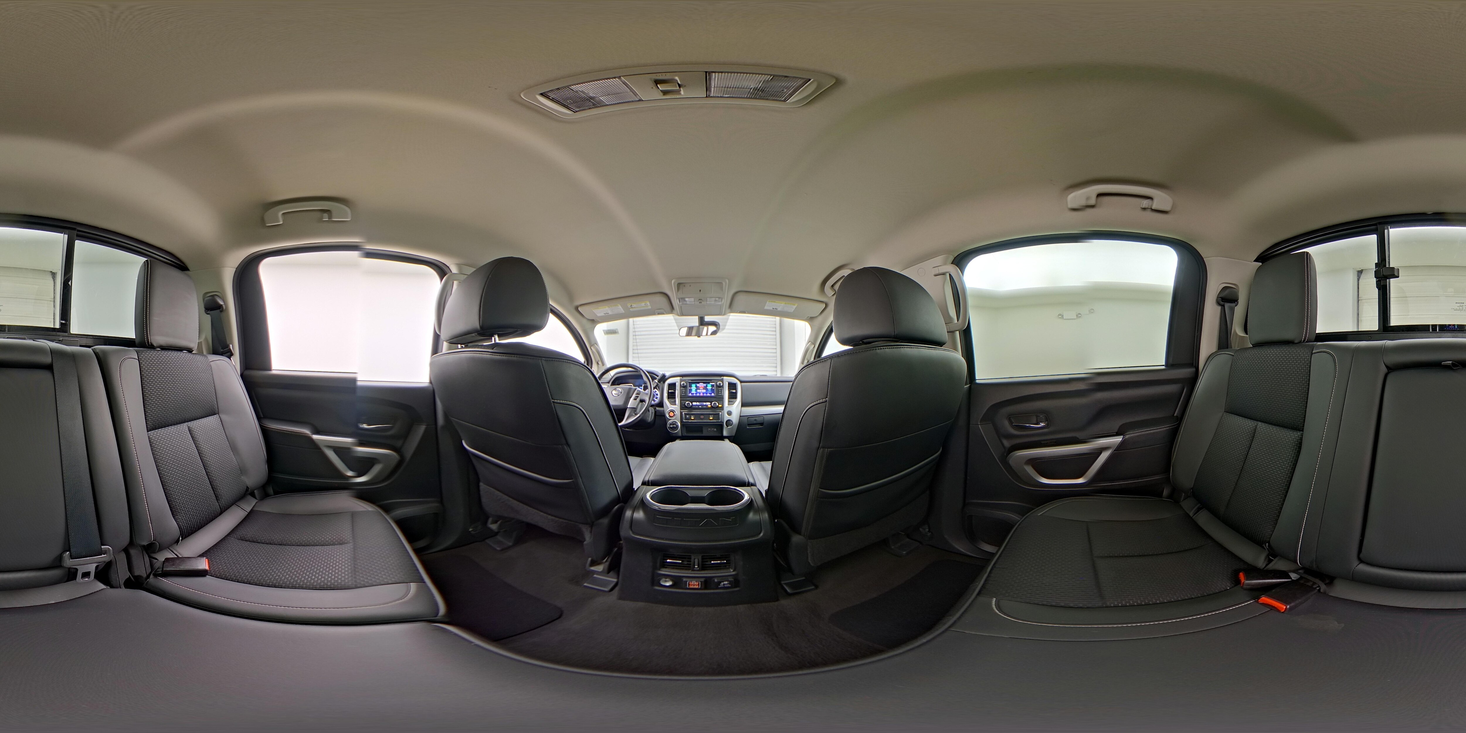 2019 Nissan Titan PRO-4X - Photo 26