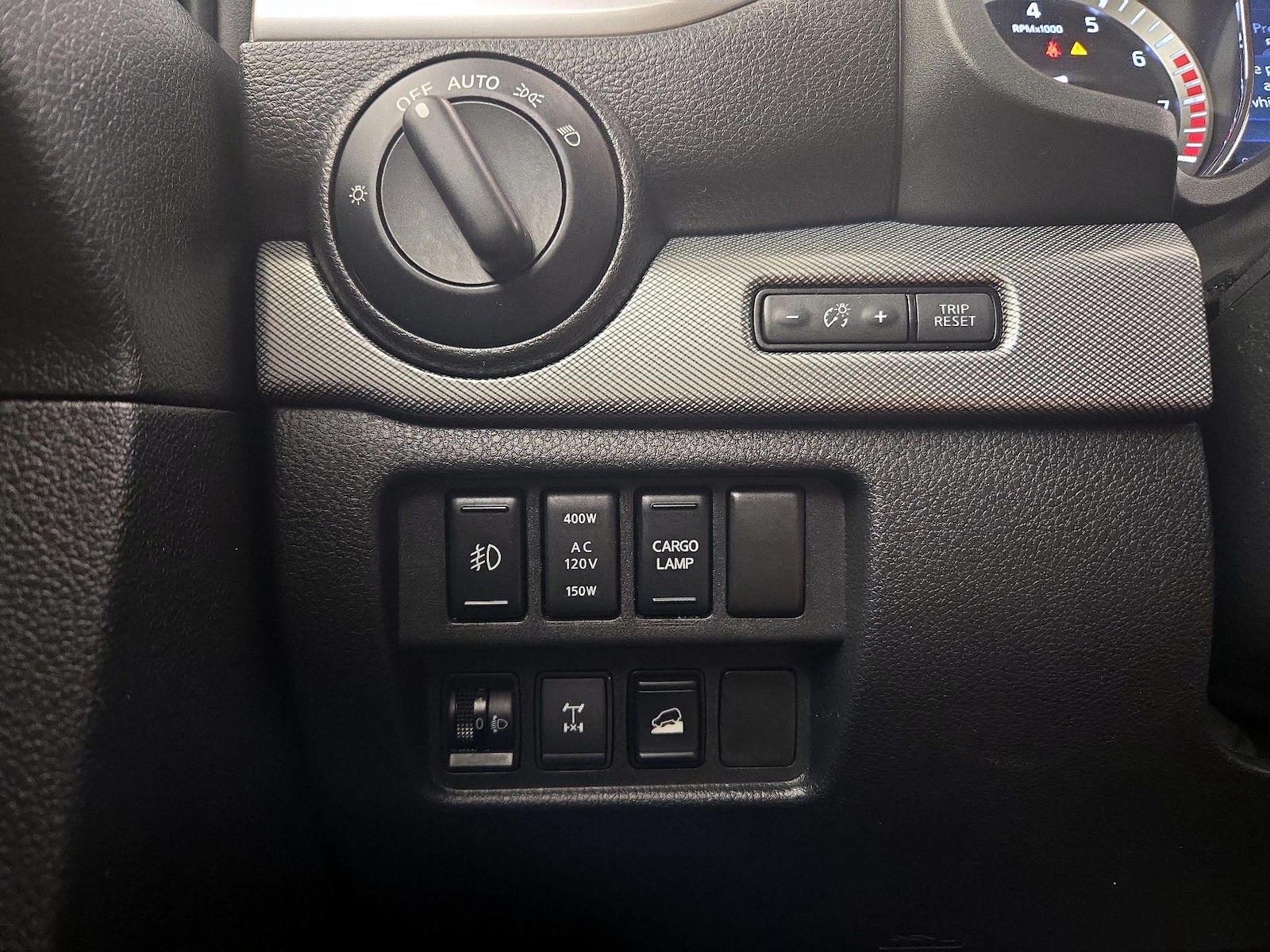 2019 Nissan Titan PRO-4X - Photo 14