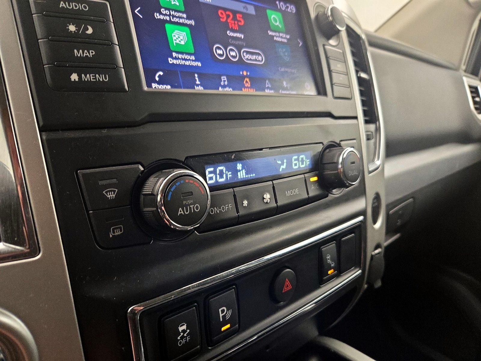 2019 Nissan Titan PRO-4X - Photo 18