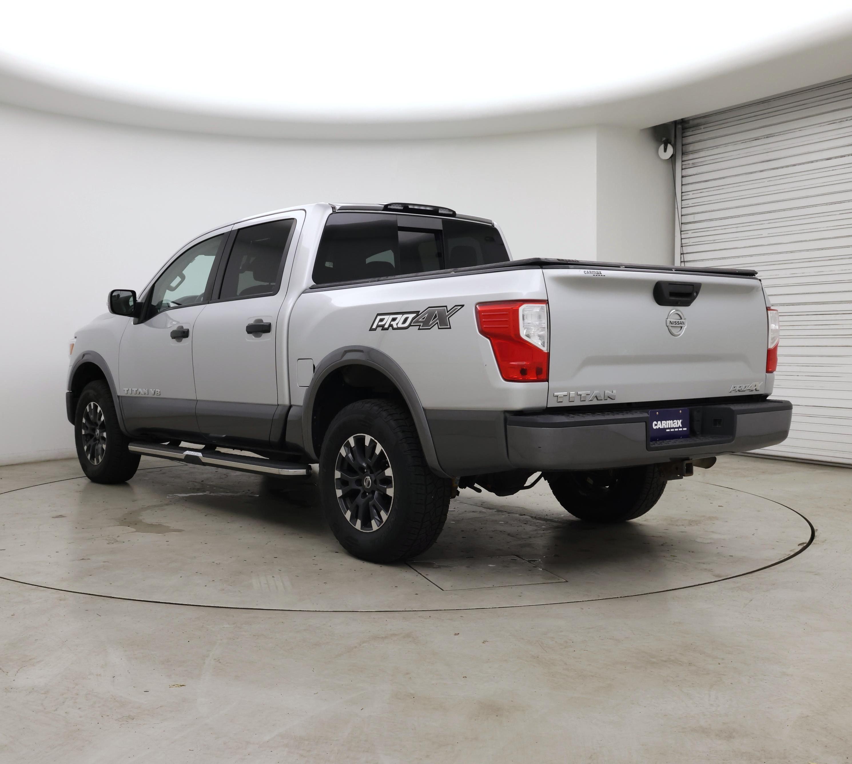 Thumbnail: 2019 Nissan Titan - 2