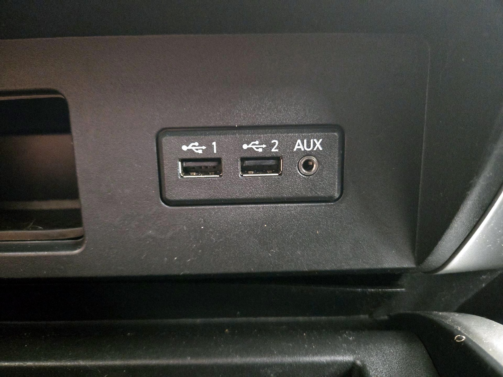 2019 Nissan Titan PRO-4X - Photo 20